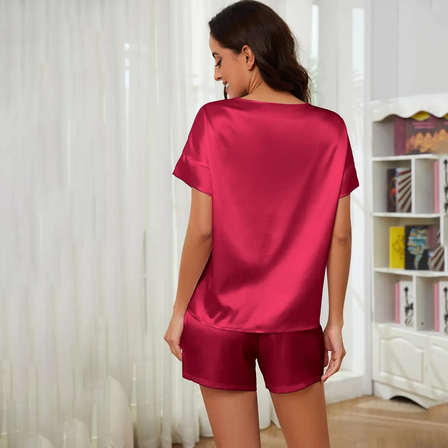 100% Mulberry Short sleeve Nightwear Silk Pajamas Set for Women