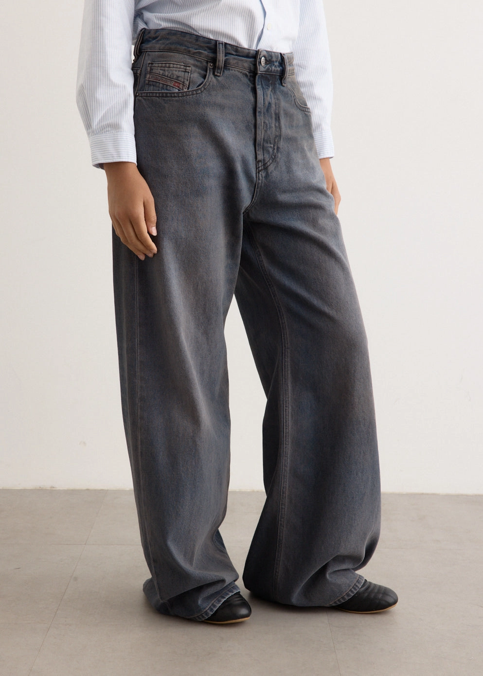 Urban Ready Comfy Option 1996 D-Sire Jeans 32" Everyday Flex
