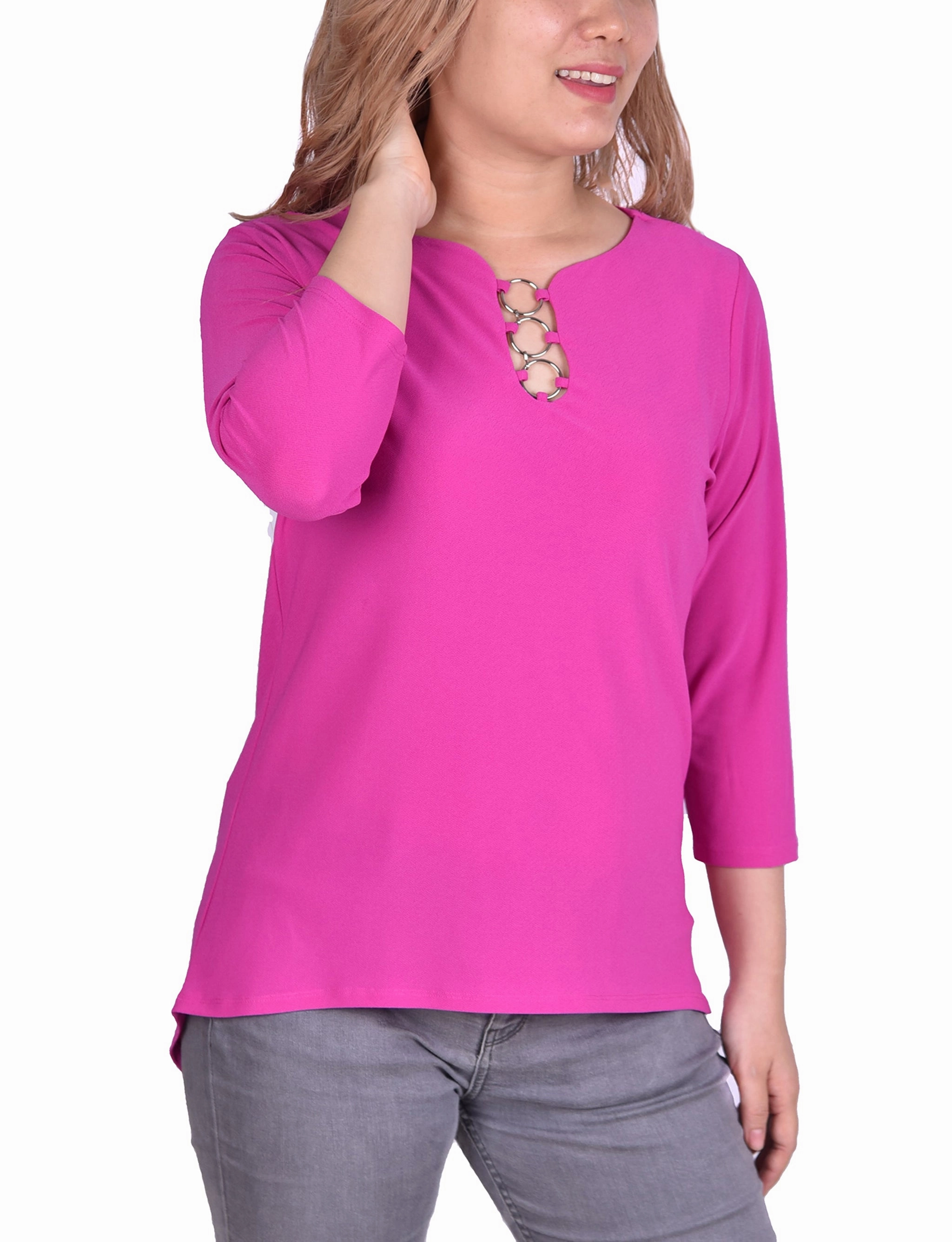 Durable Reinforced Shoulders 3/4 Sleeve Crepe Top With 3 Rings
