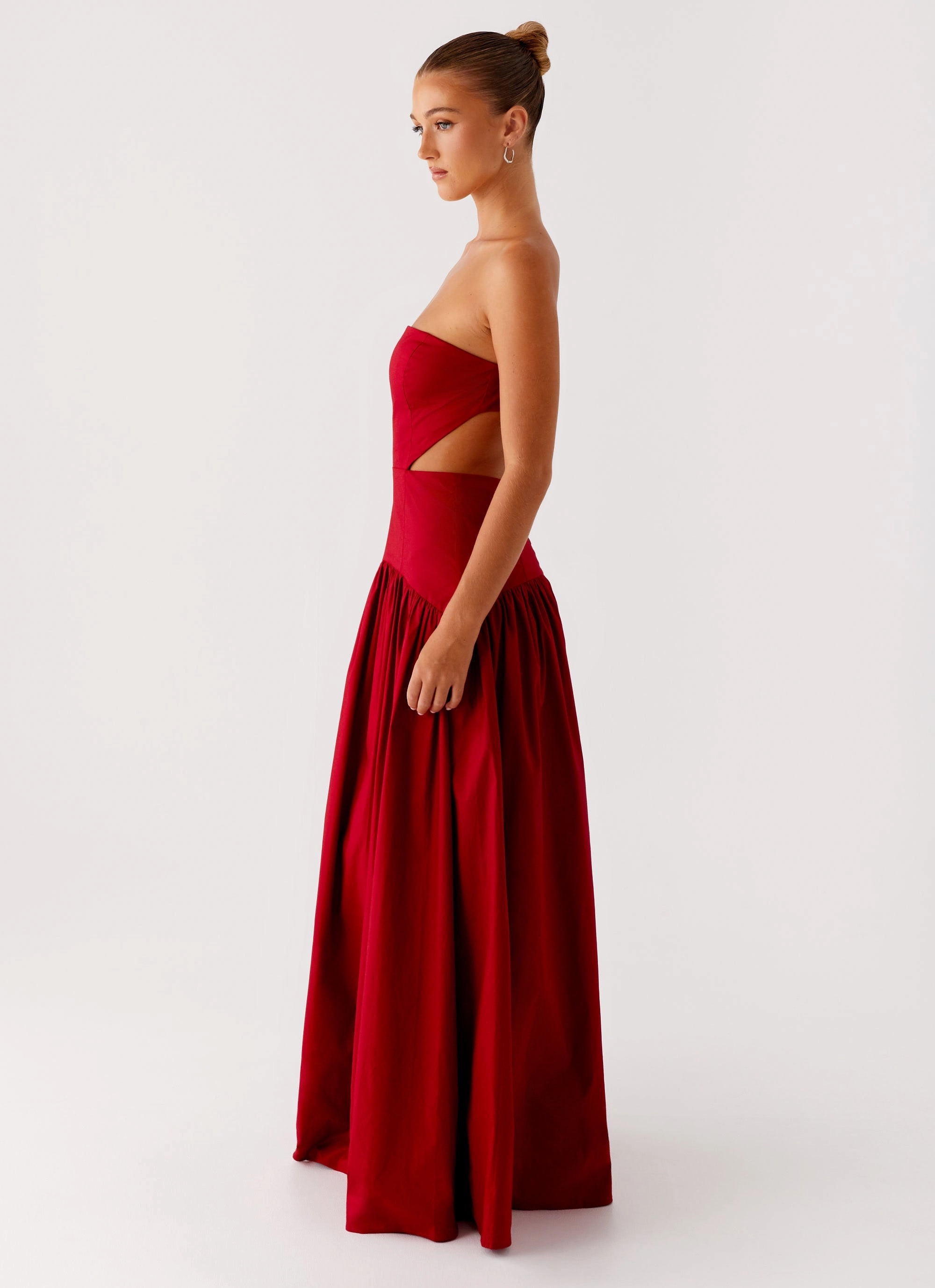 Aamari Maxi Dress - Red Urban Classic Versatile Layer Wear