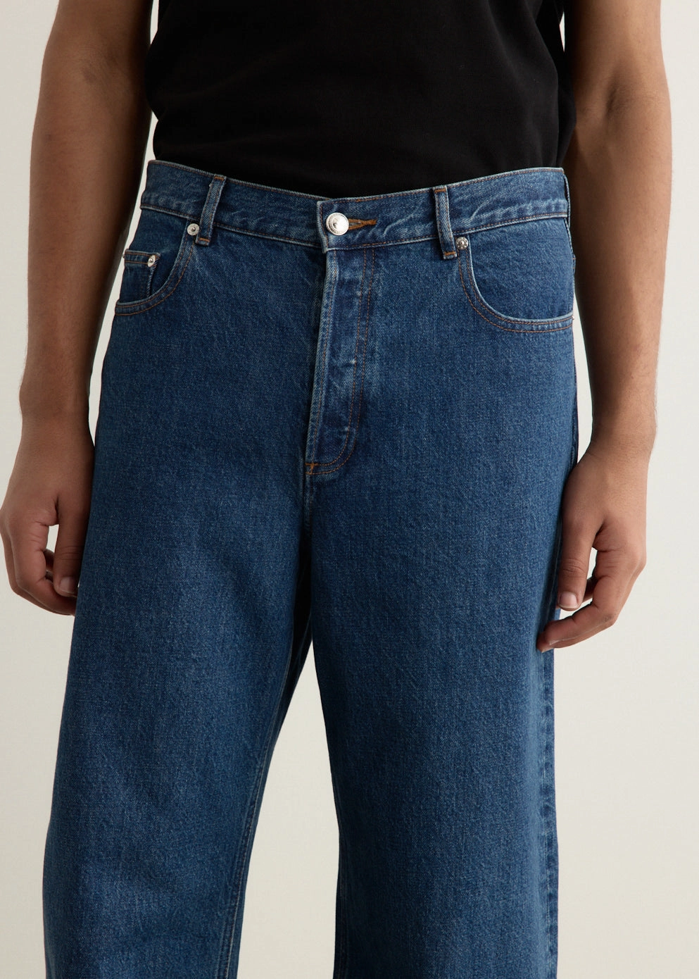 Aaron Jeans Fit Focus School Fit