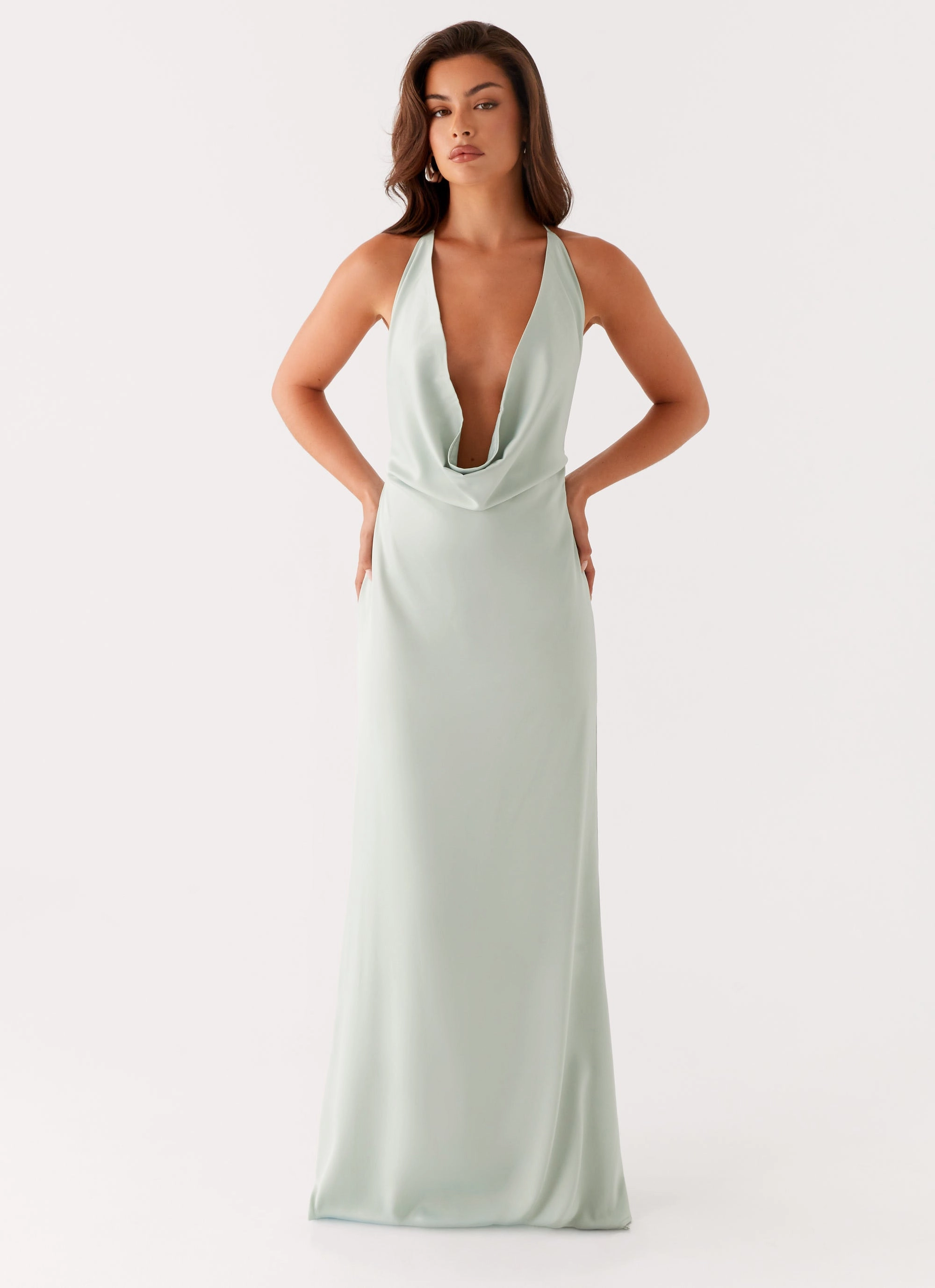 Sophisticated Vibe Chic Waist Design Noemi Maxi Dress - Sage