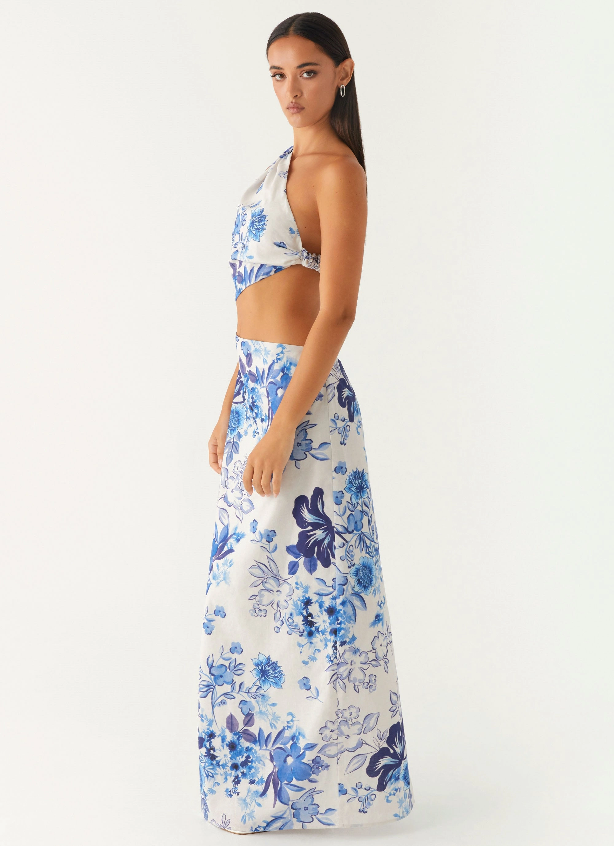 Tailored Mood Color-Blocked All Summer Long Maxi Dress - Serene Sky Floral