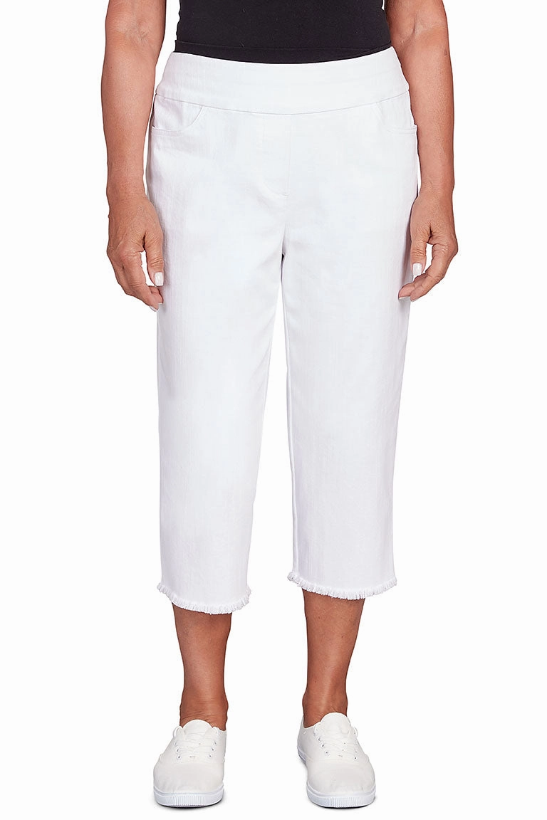 High Mobility AdjustableTabs Allure Frayed Denim Capri Pant