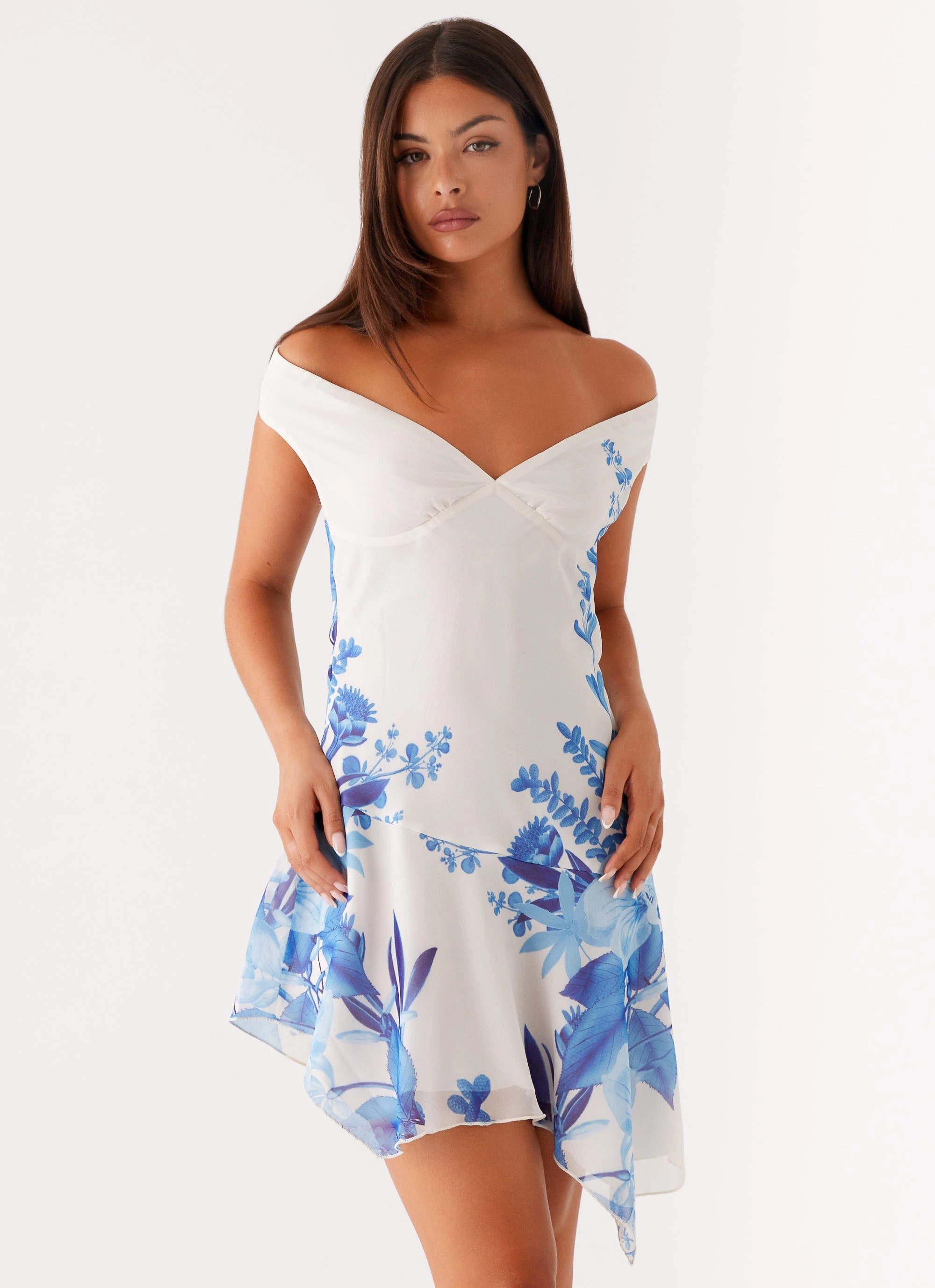 Alma Mini Dress - Blue Floral Print Chill Design Modern Fit