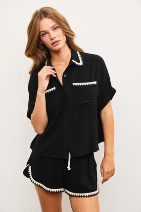 ANA WOVEN BUTTON-DOWN TOP Anti Slip Shoulder Padding Eco Friendly Blend