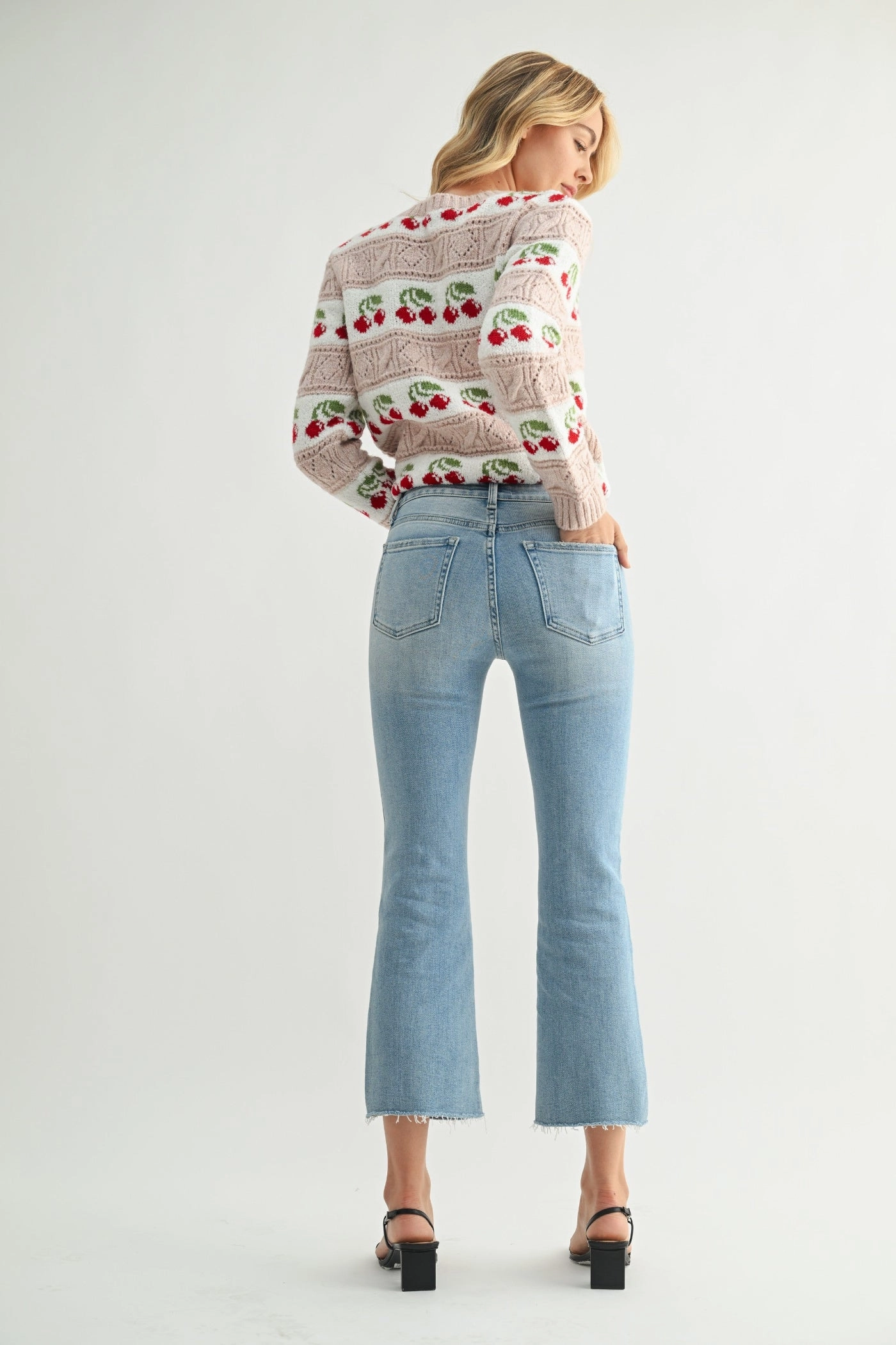 ANNA LOW RISE JEANS Artist Vibe Smooth