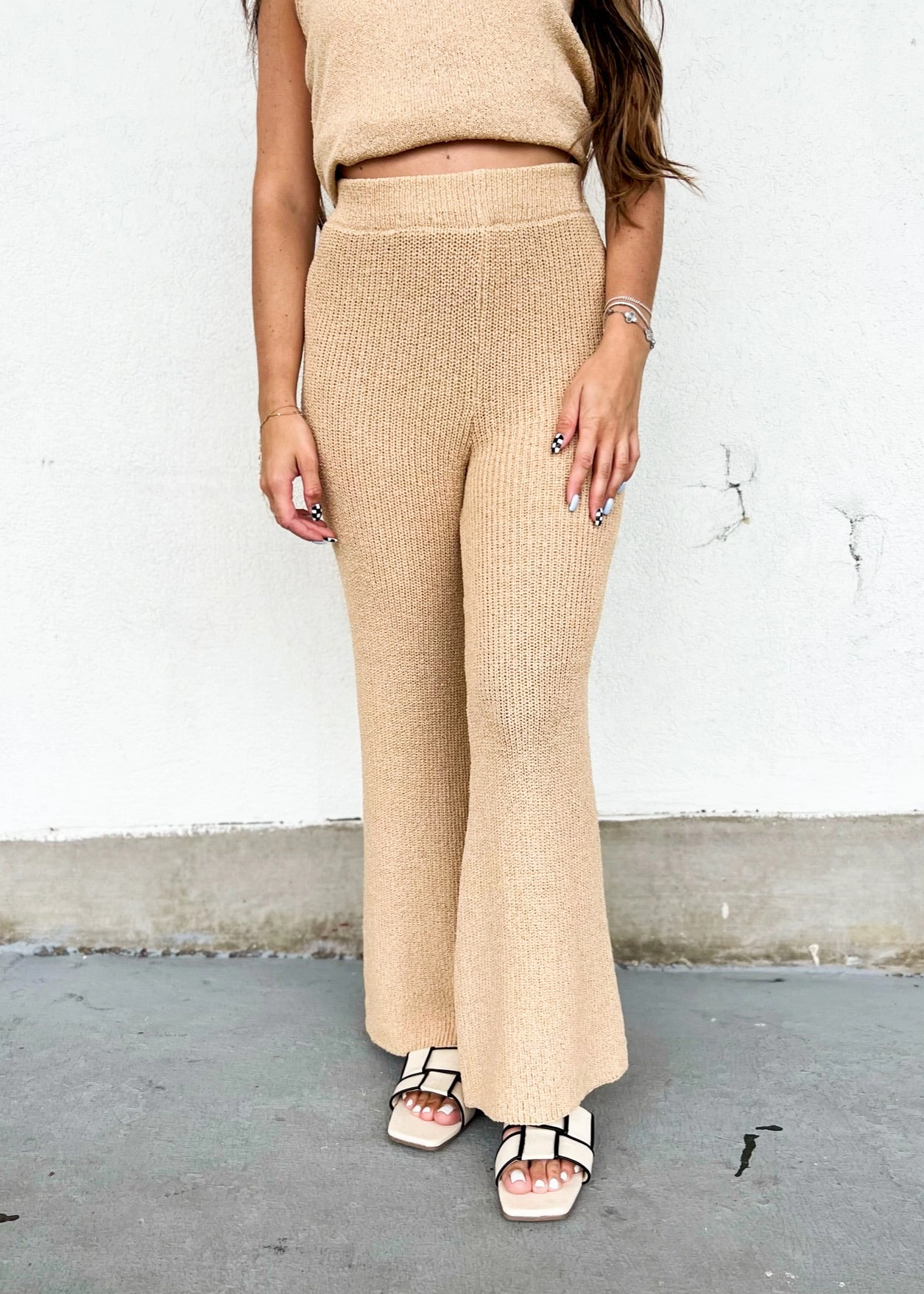 Full Coverage WENDY KNIT FLARE PANTS