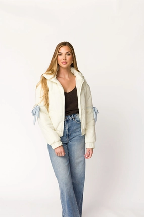 ColorfastMaterial Andy Bow Cropped Puffer Jacket in Bone