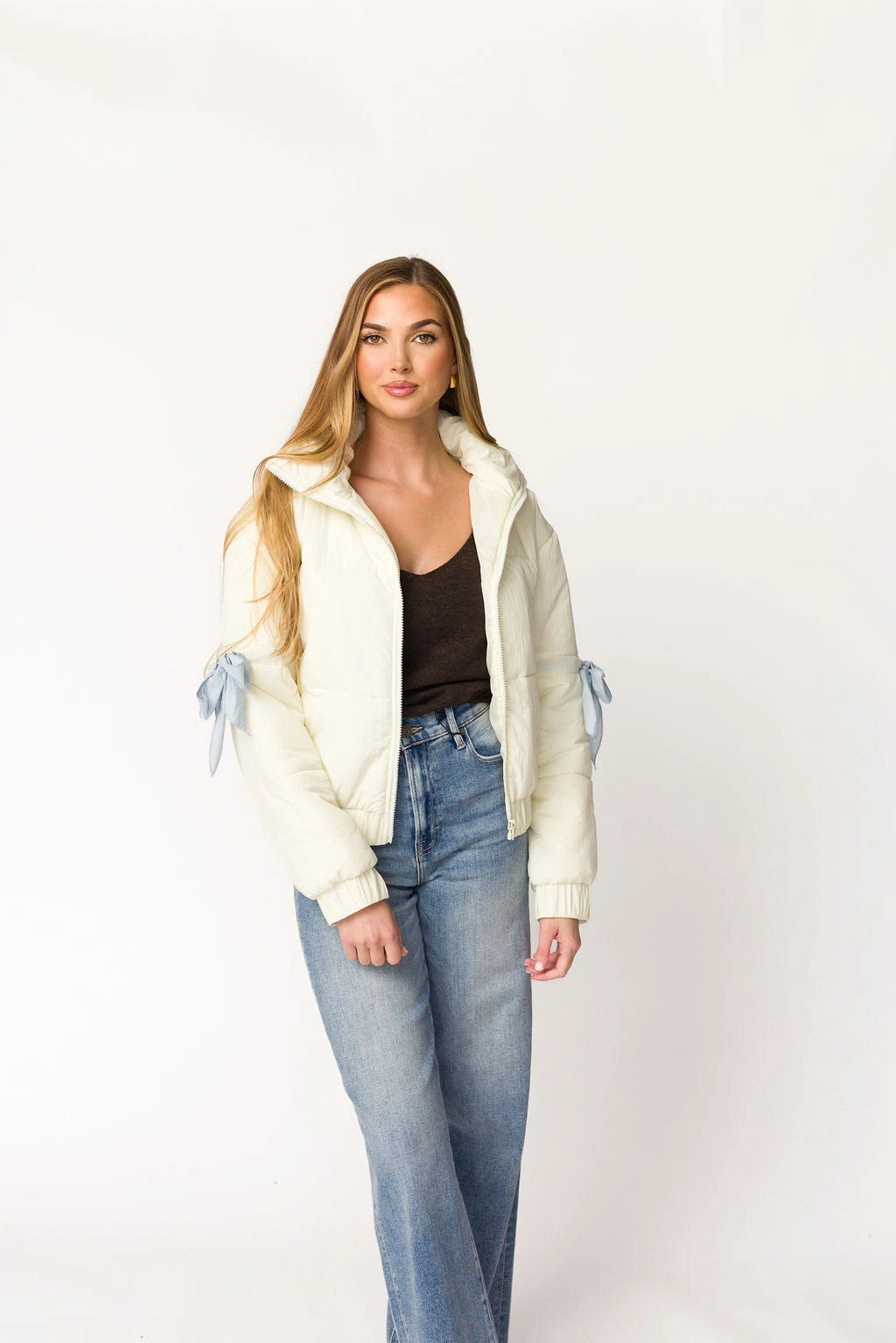 ColorfastMaterial Andy Bow Cropped Puffer Jacket in Bone