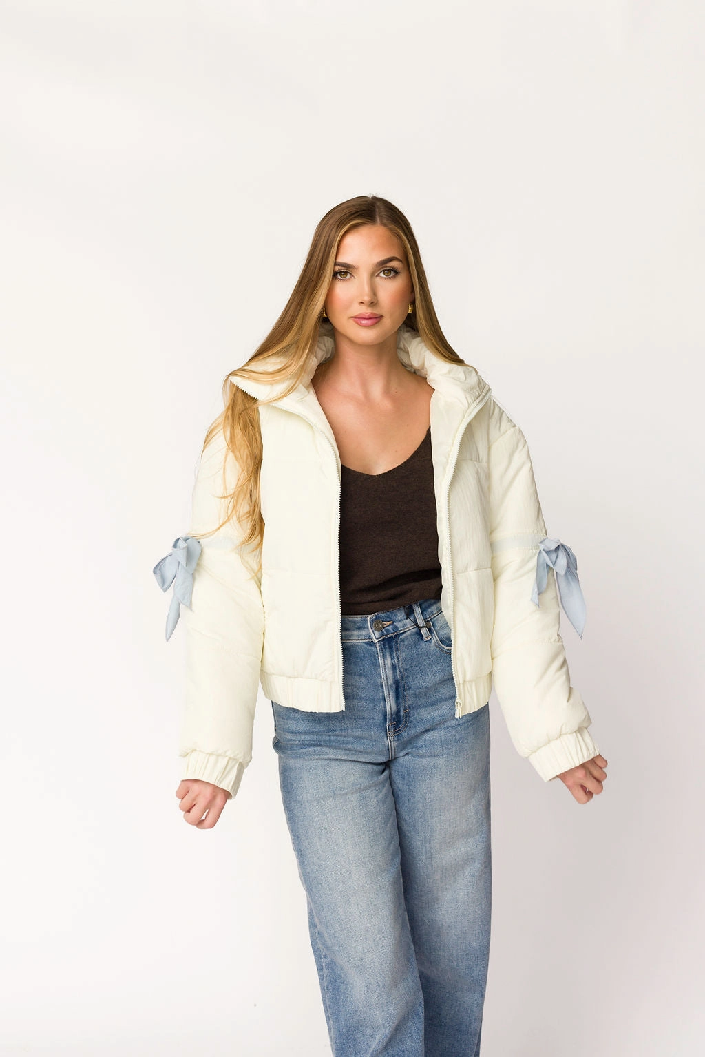 Street Style Summer Sweater Andy Bow Cropped Puffer Jacket in Bone