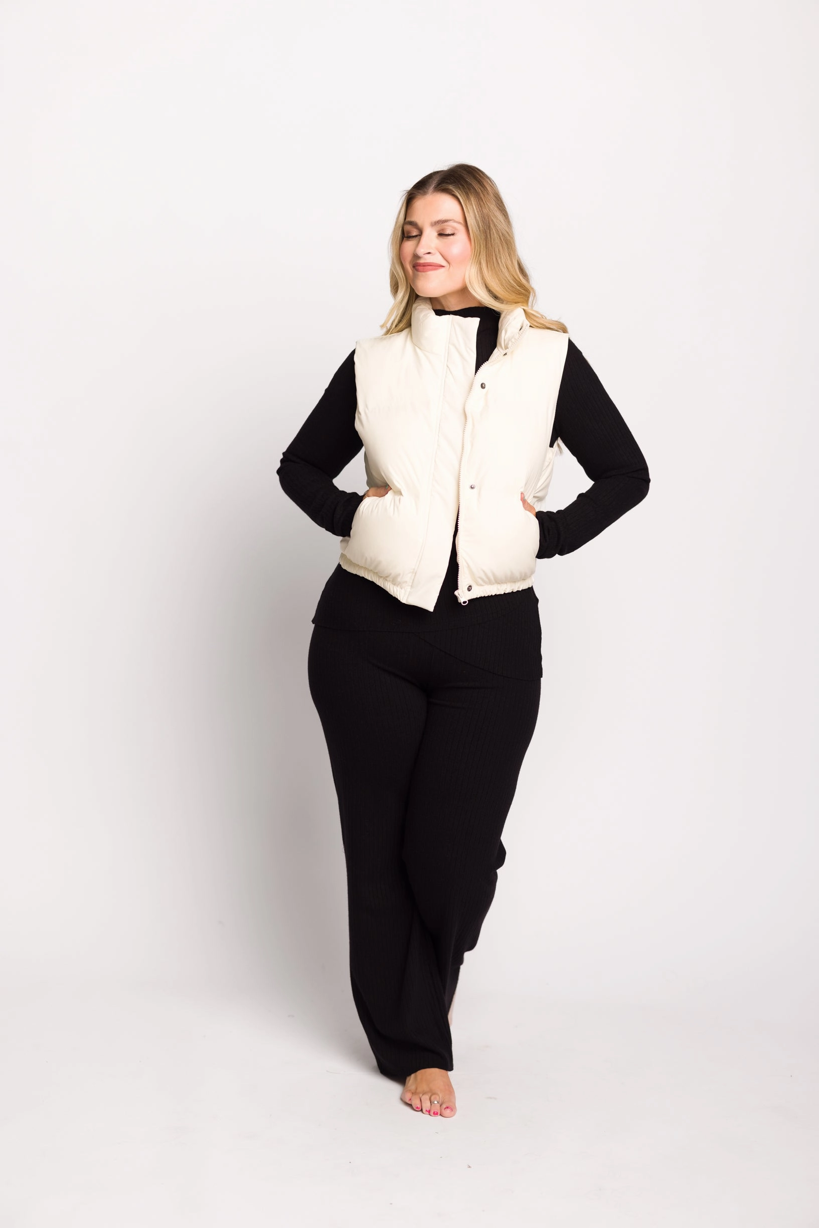Aspen Vest in Cappuccino Foam Unstructured Silhouette