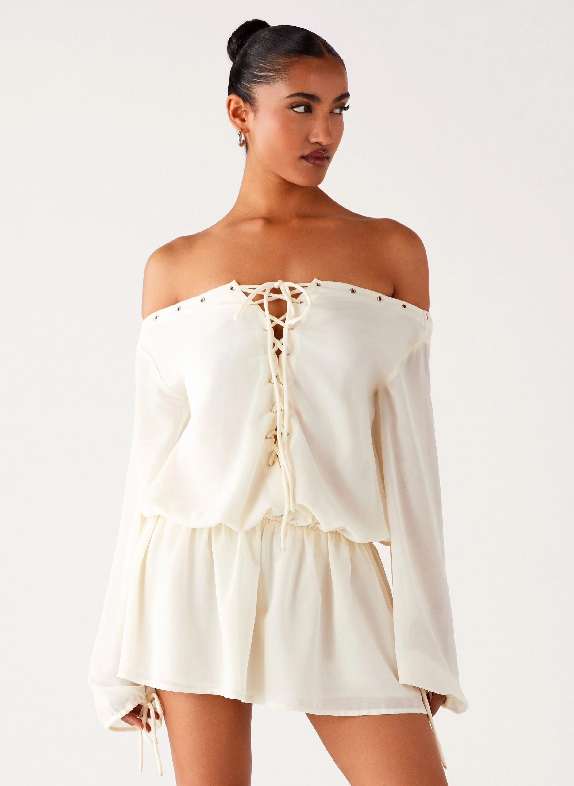 Hidden Zipper skin friendly Astaria Mini Dress - Ivory