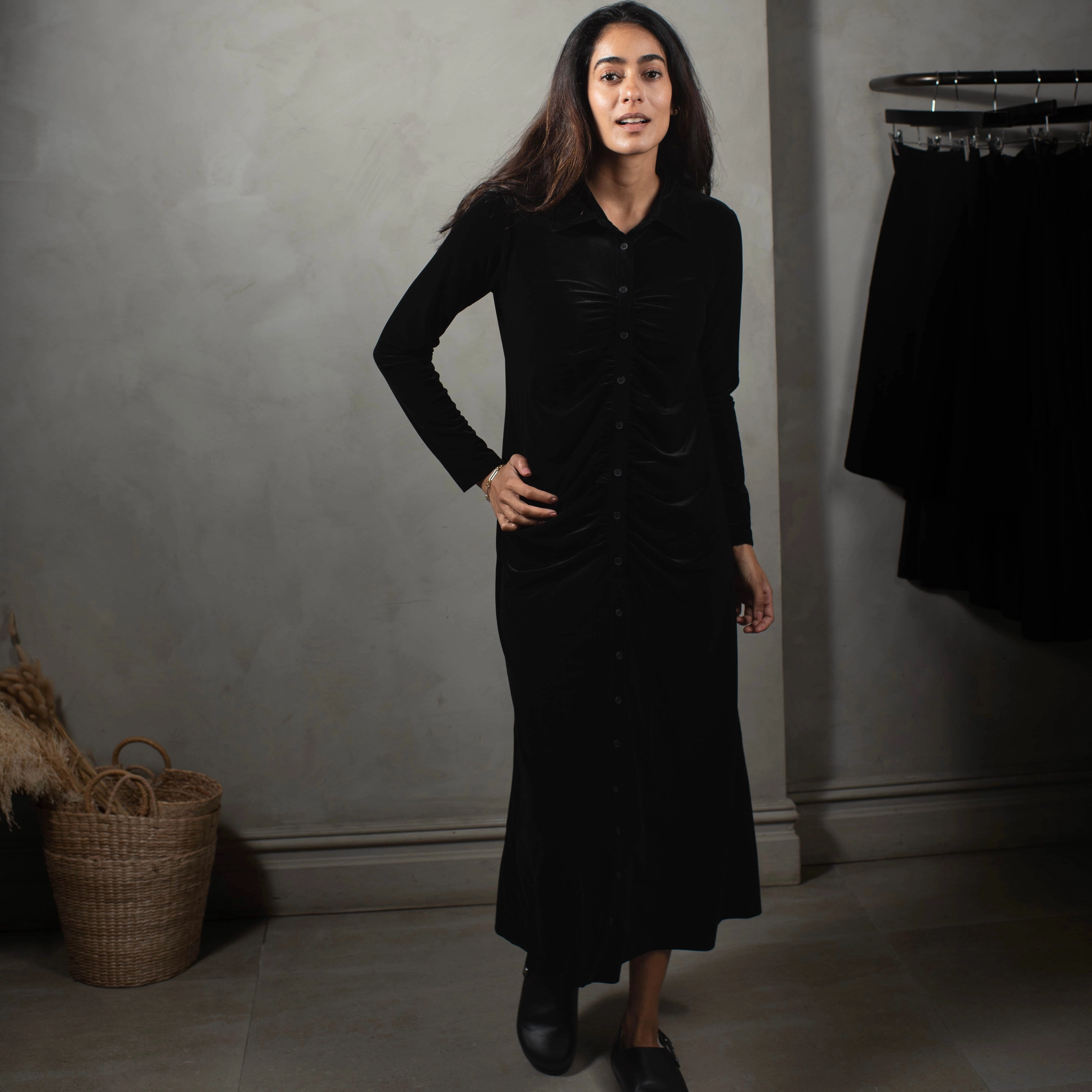 Daily Chic Velour Ruched Dress | Black [Final Sale]