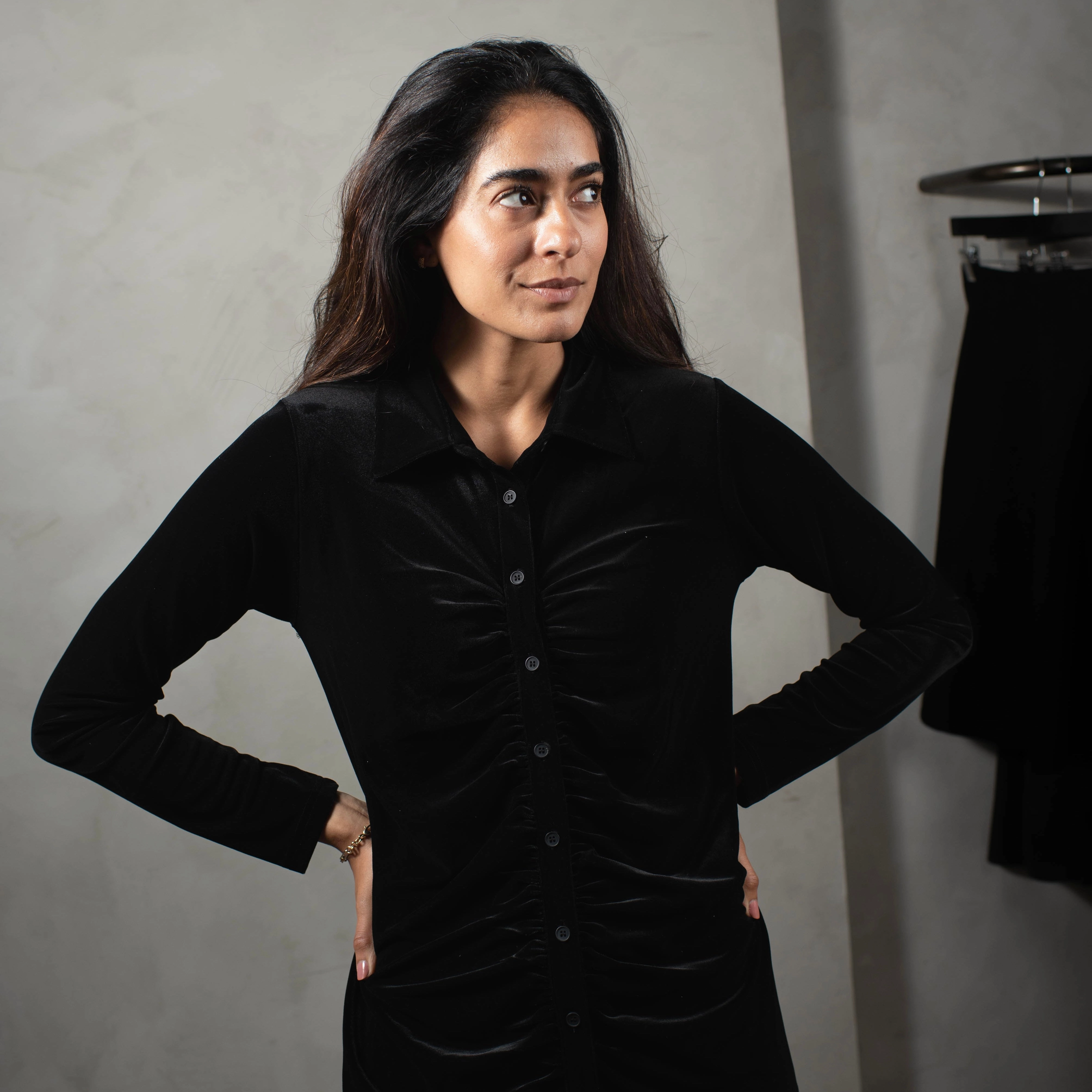 Velour Ruched Dress | Black [Final Sale] Influencer-Style Contrasting Detail