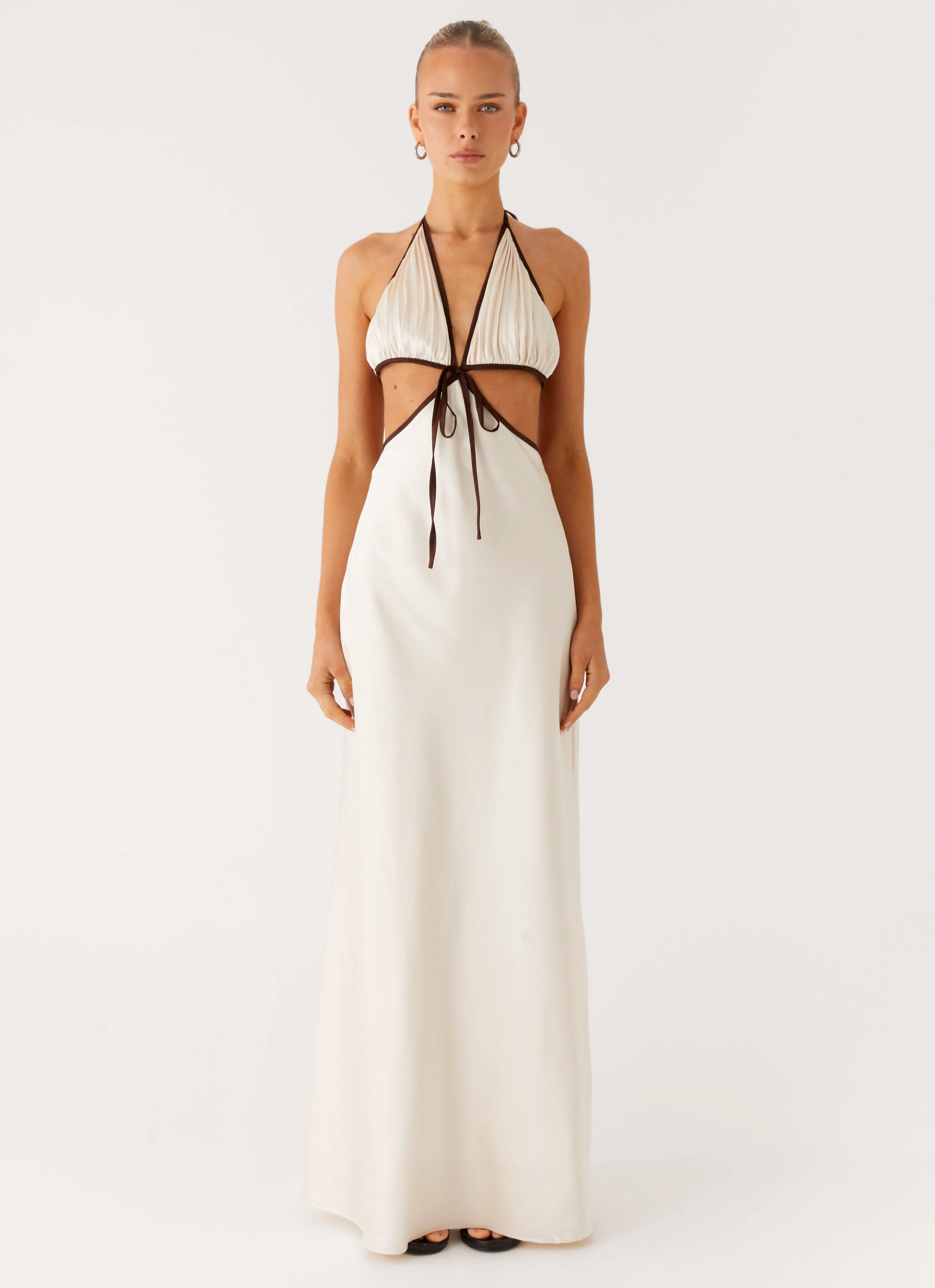 Mabel Maxi Dress - Cream Elegant Tailoring Shade Glow