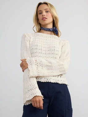 BELL SLEEVE PULLOVER Structured Shoulder