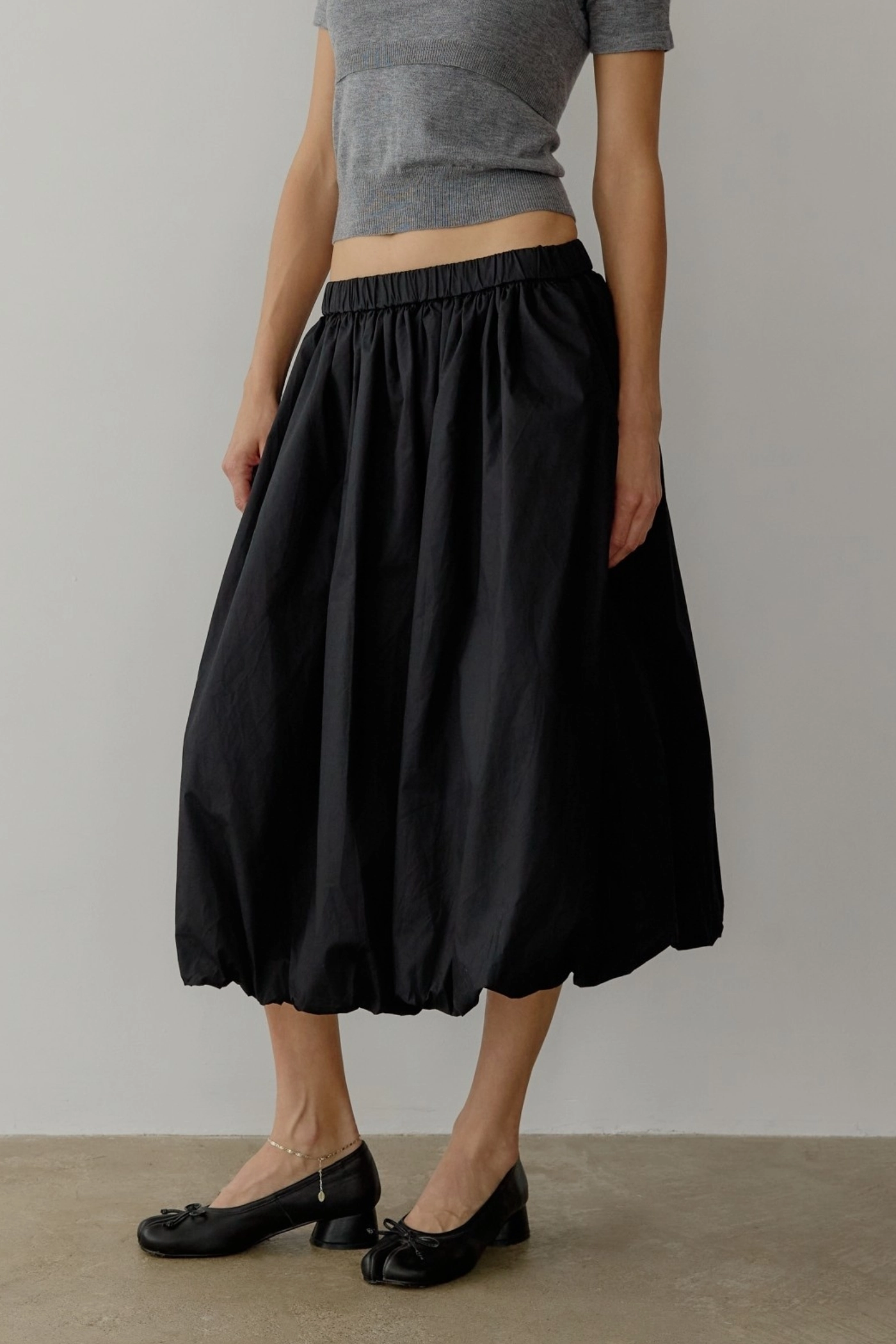 Reinforced Pockets Polished Fit BELLA MIDI SKIRT