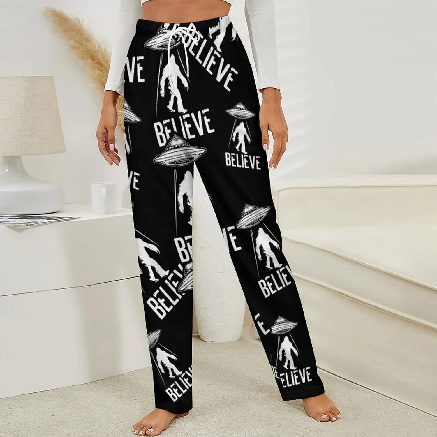 Bigfoot Ufo Women's Flannel Pajama Pants Fleece Lounge Sleep Bottoms PJ