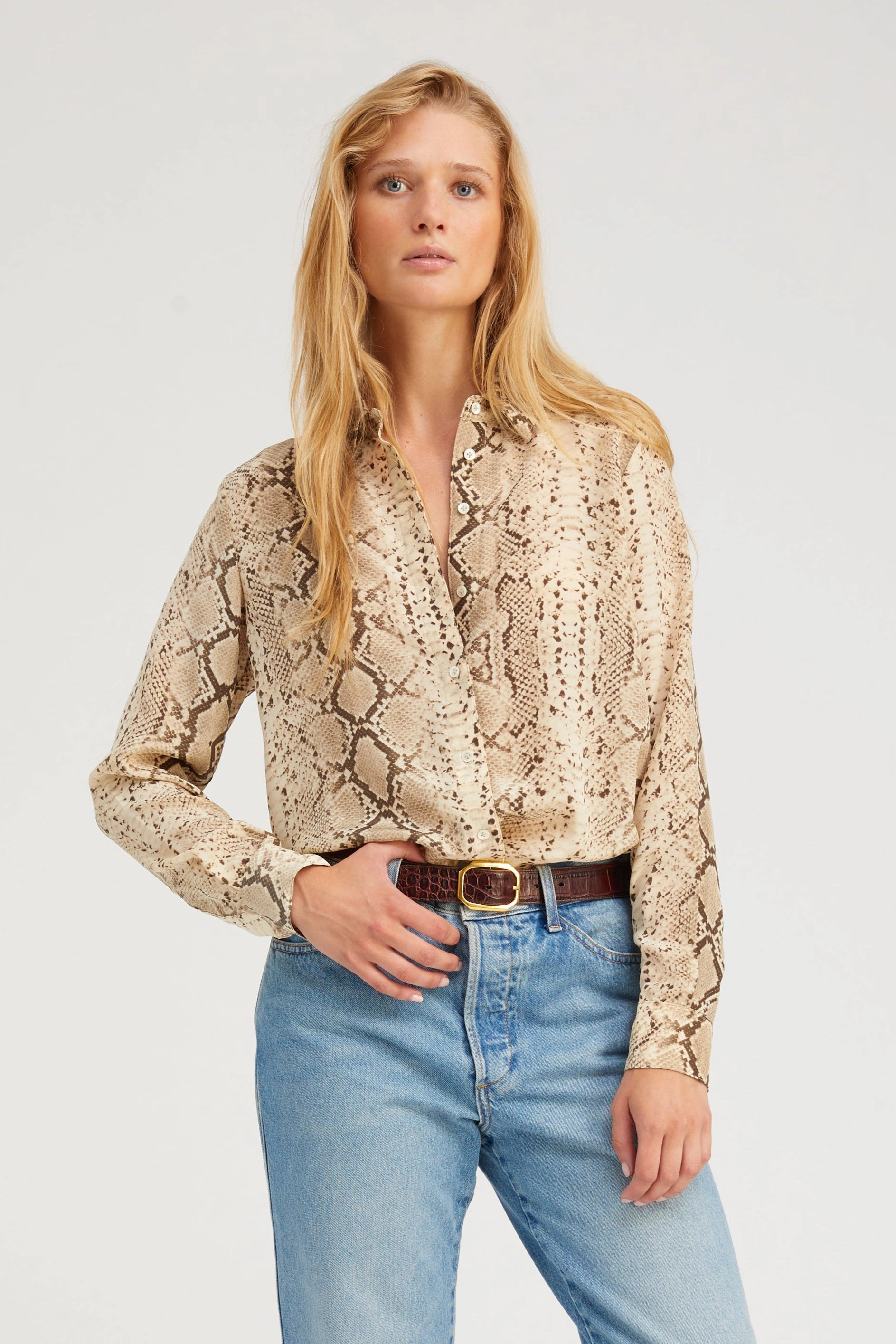 Organic Cotton Fiber Beige Snakeskin Silk Fitted Button Down