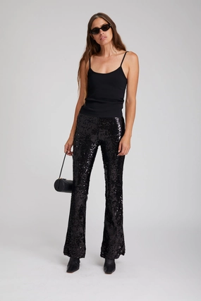 Black Crepe Scoop Neck Cami Bonded Seam Tape Flexible Ribbing