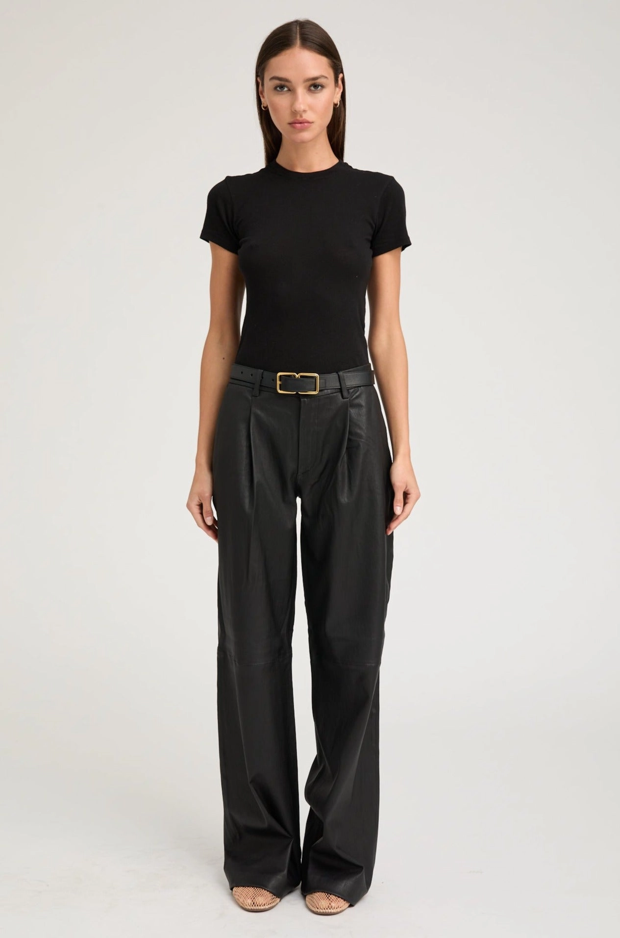 Water-resistant Timeless Fit Black Leather Pleated Trousers