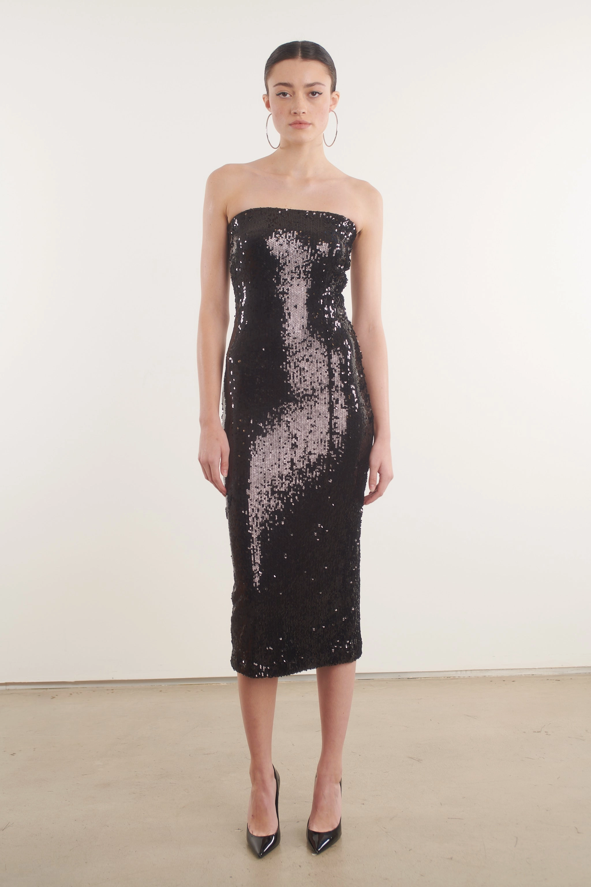 Playful and flirty dress Light and Comfortable Wear Black Sequin Tube Dress