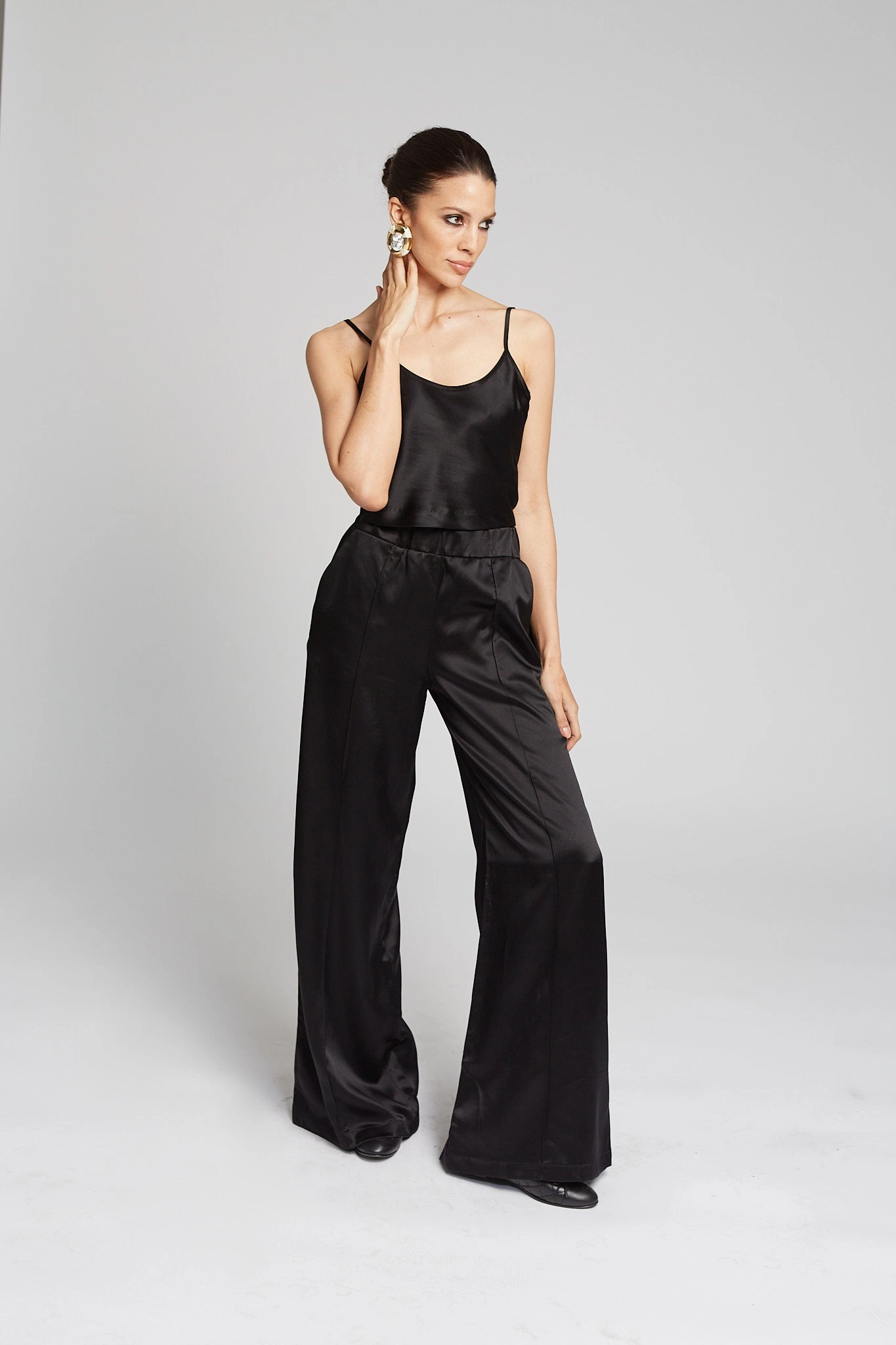 FrictionReducing ButterSoft Handfeel Black Silk Cropped Cami