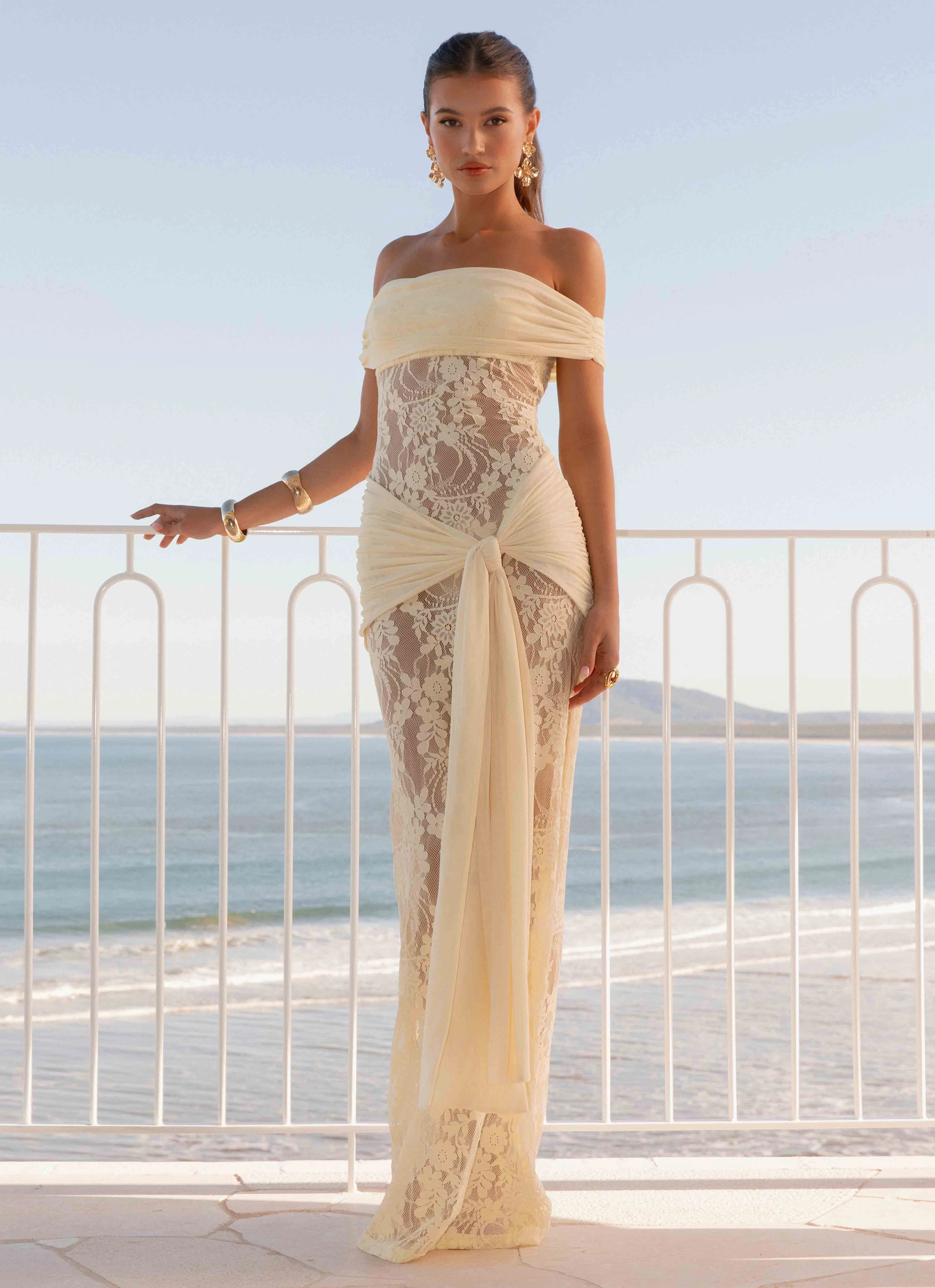 Gracie Twist Maxi Dress - Yellow Understated Glam