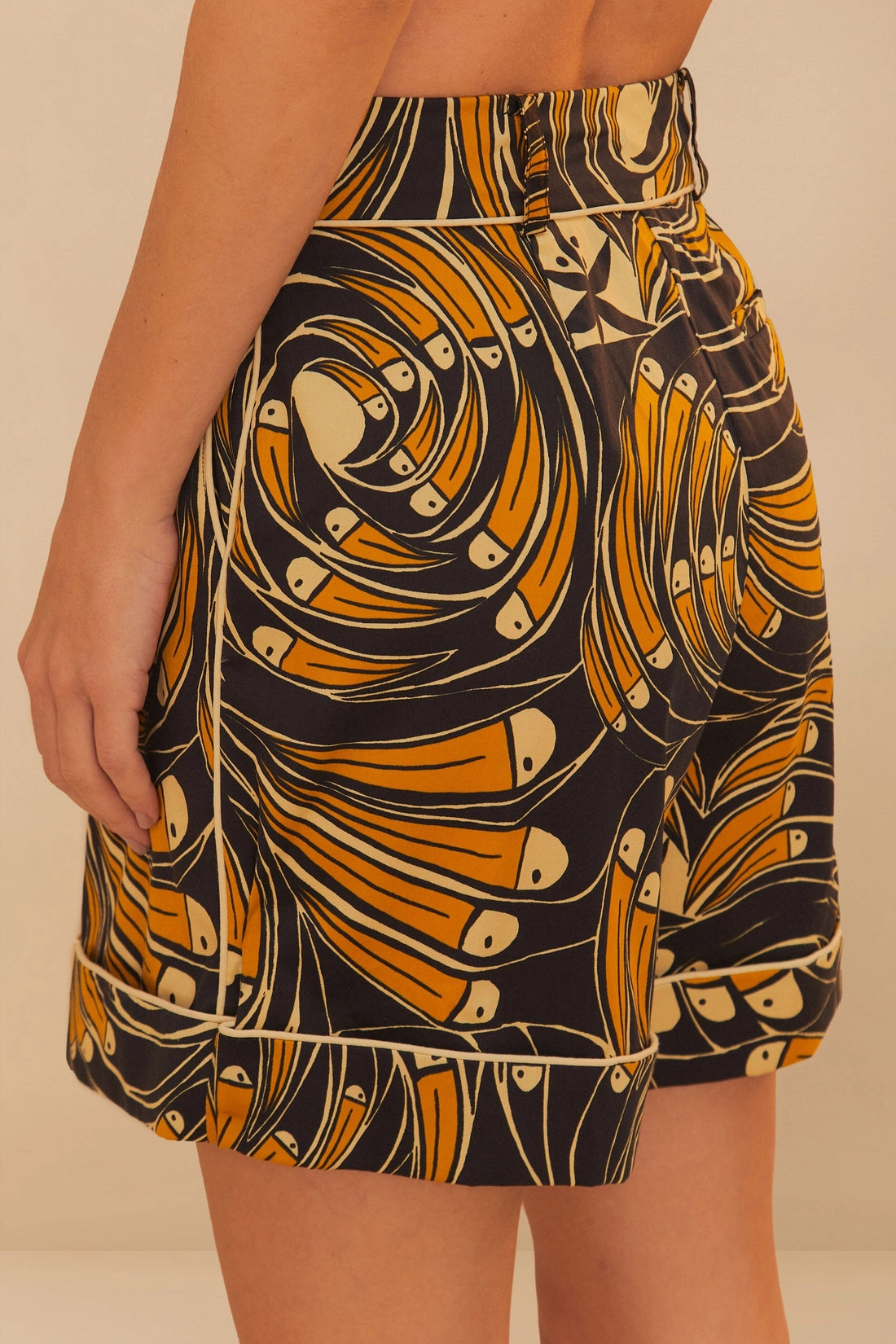 Toucan Spirals Shorts in Black Packable design