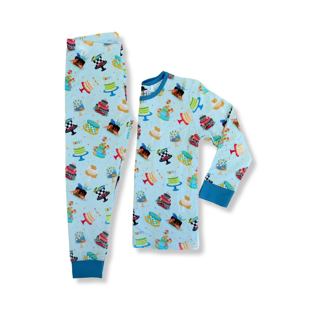 Cakes Long Sleeve Pajamas