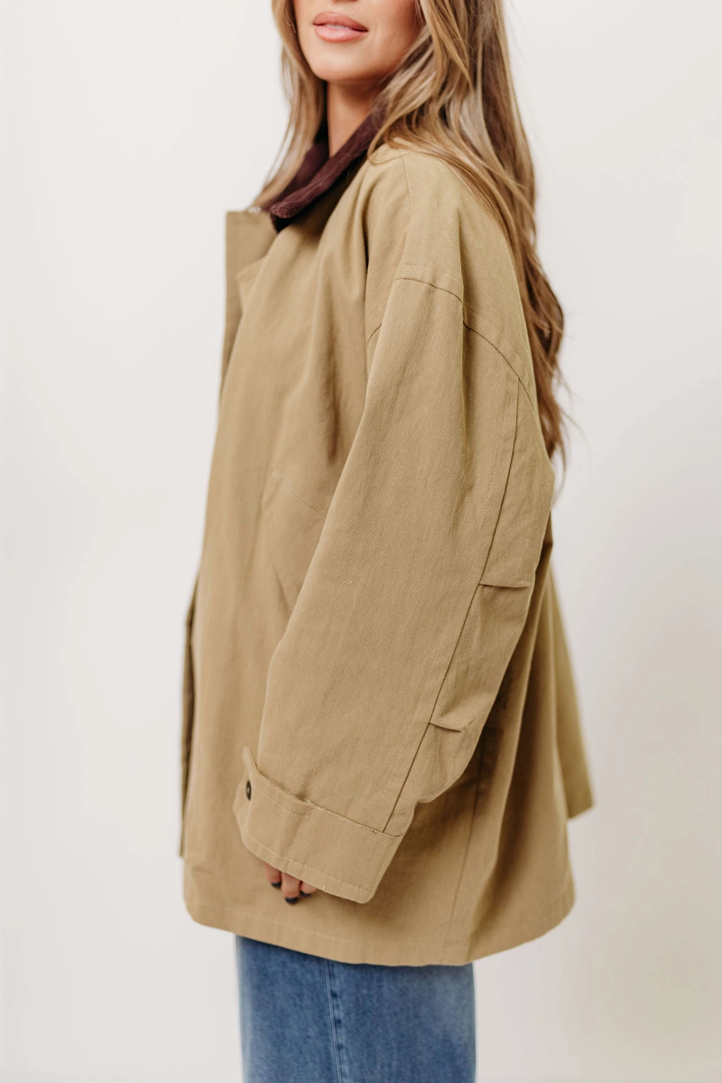 Cambridge Utility Jacket in Khaki Active Tee SeamFree Knitting