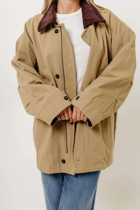 Cambridge Utility Jacket in Khaki Timeless Cut WrinkleResistant