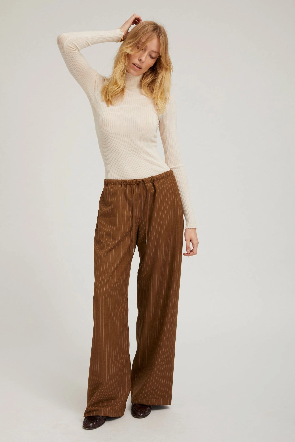 Adaptable Style Camel Stripe Drawstring Pants