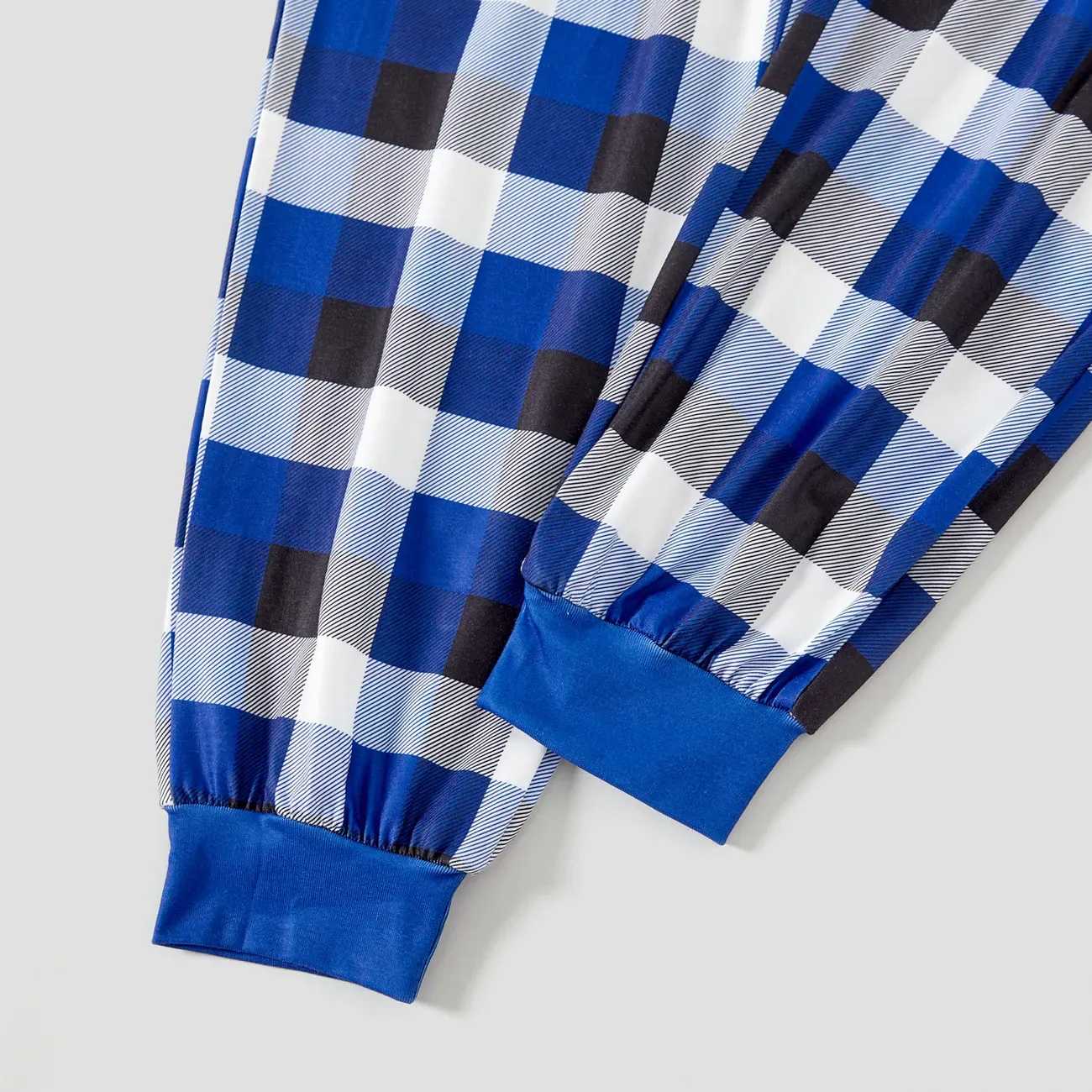 Cartoon Pattern and Christmas Slogan Printed Blue and White Plaid Family Matching Pajamas