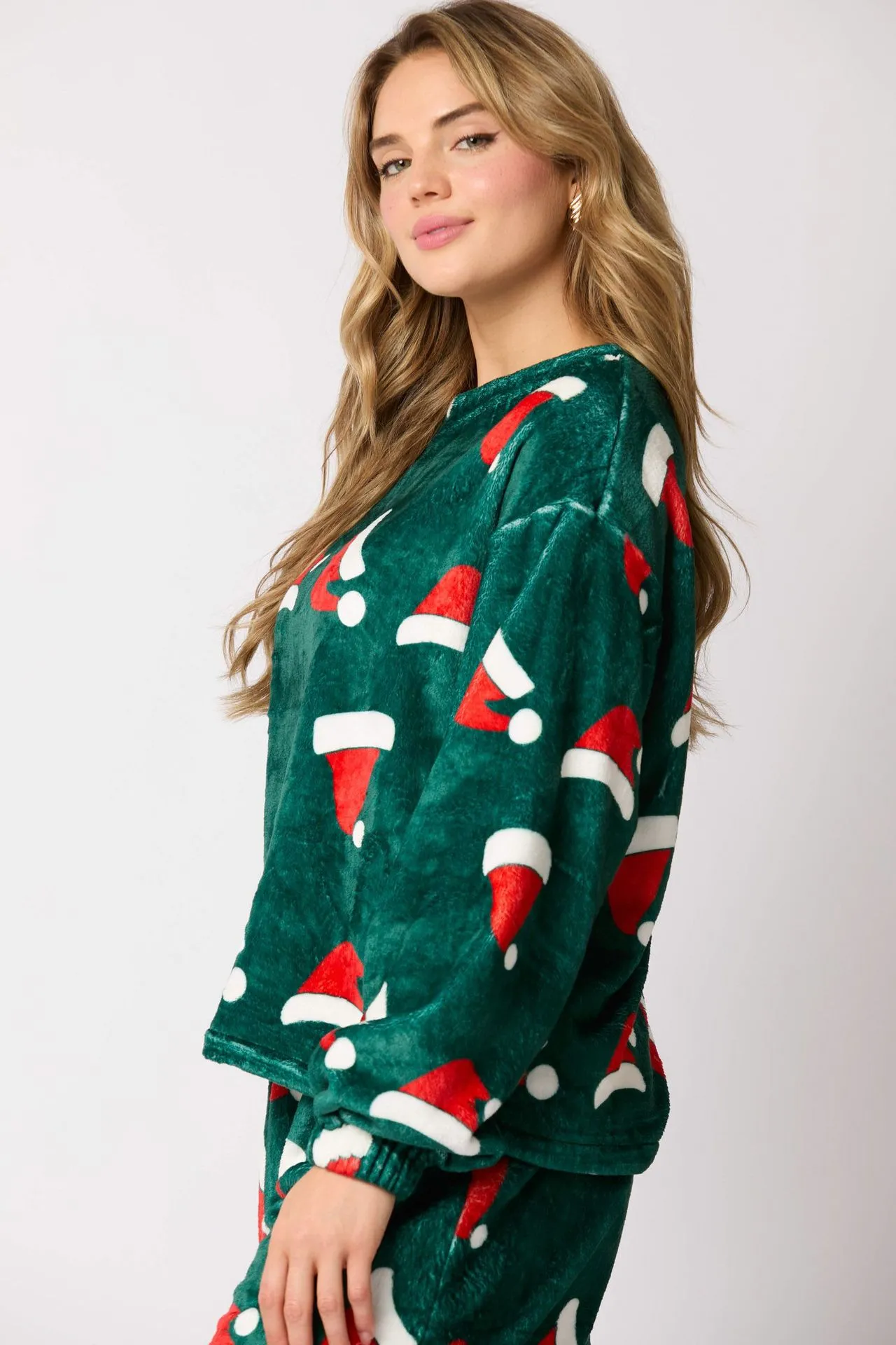Casual Flannel Pajama Sets For Women 2 Piece Cute Long Sleeve Matching Lounge Shirts Sets Santa Claus Pajamas Homewear