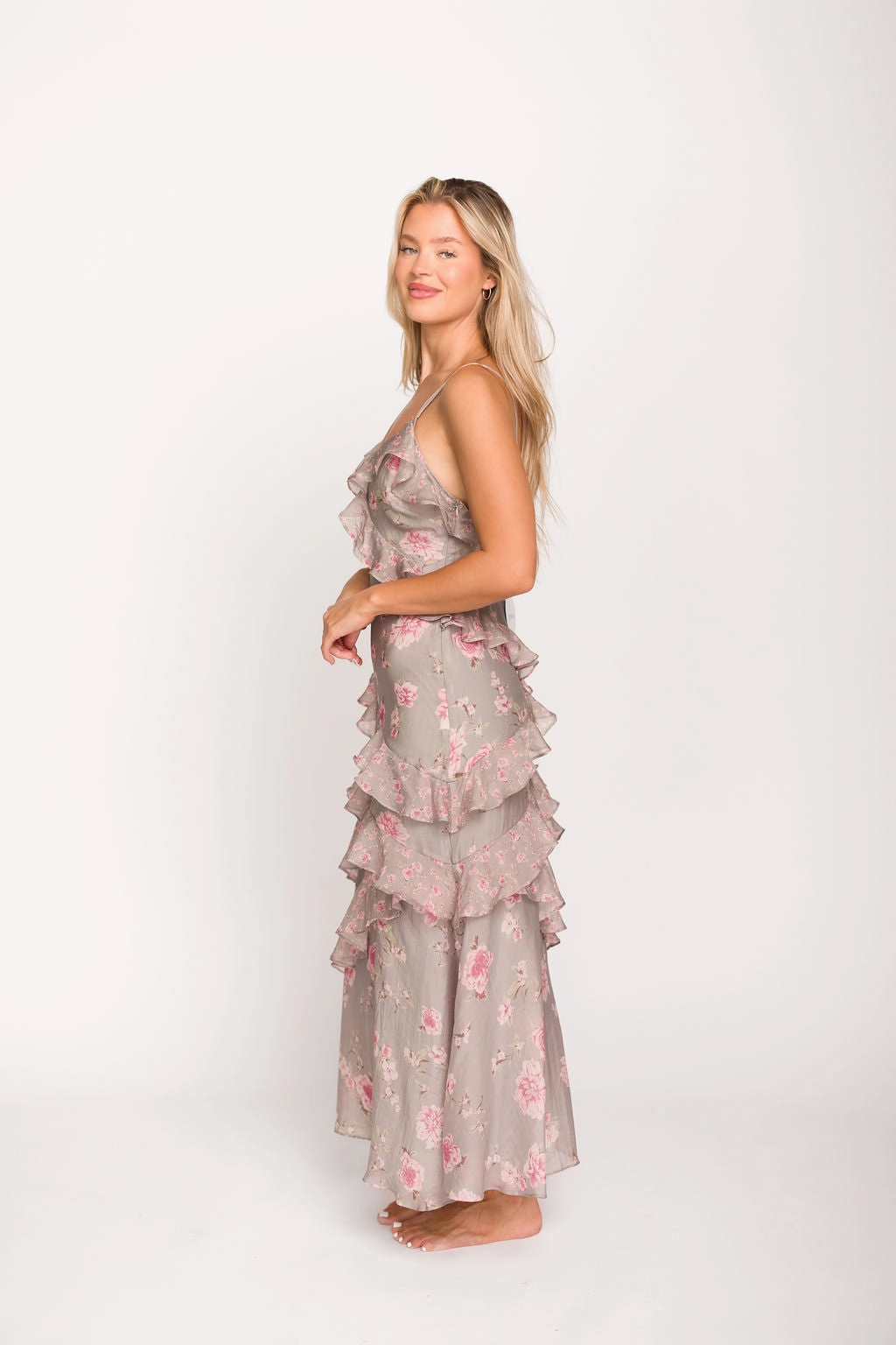 Amelia Ruffle Maxi Dress in Grey/Pink Floral *Final-Sale* Compressible