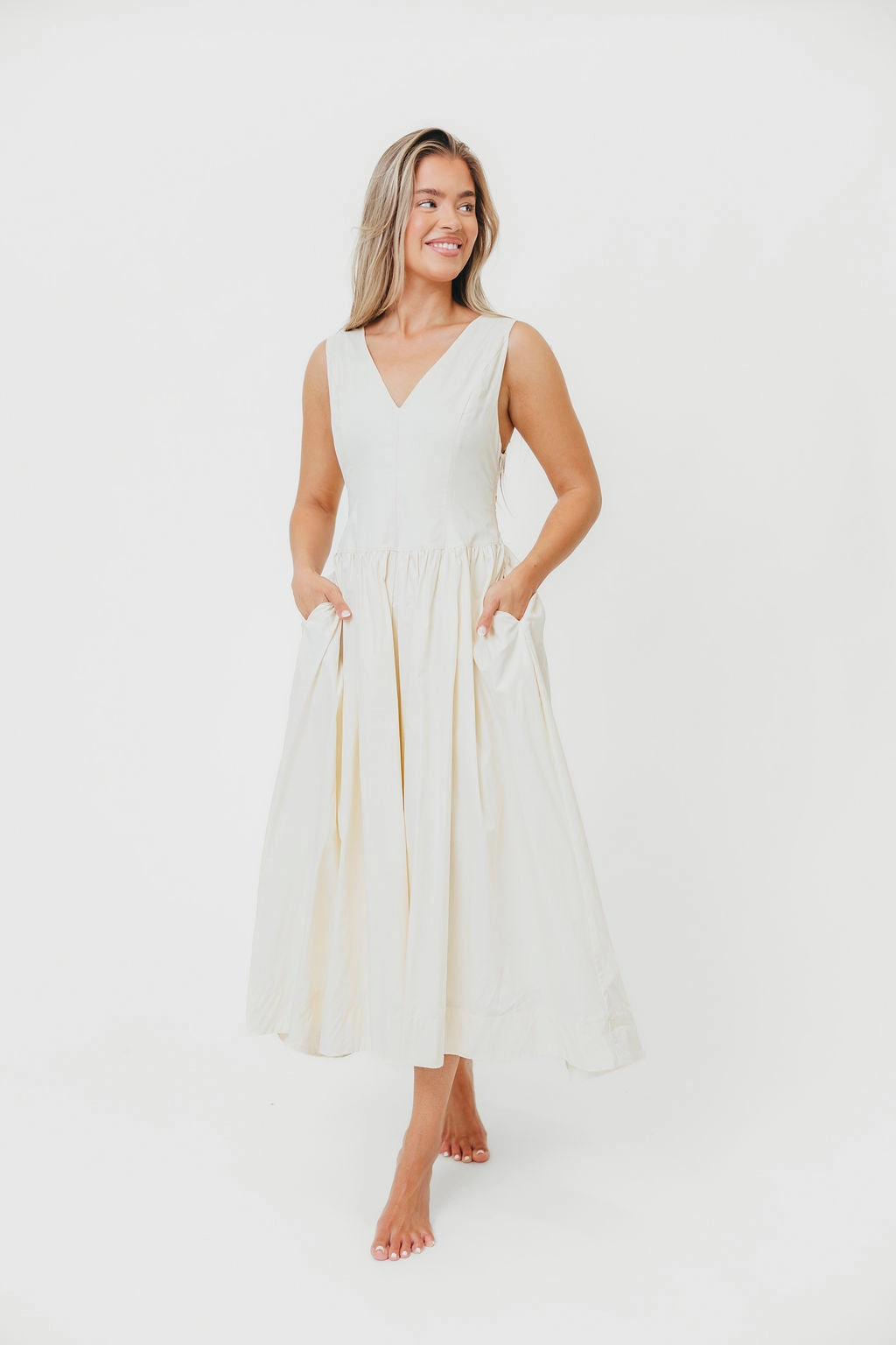 Cece 100% Cotton Bow Detail Woven Maxi Dress in Off-White Subtle Finish Glossy-Finish