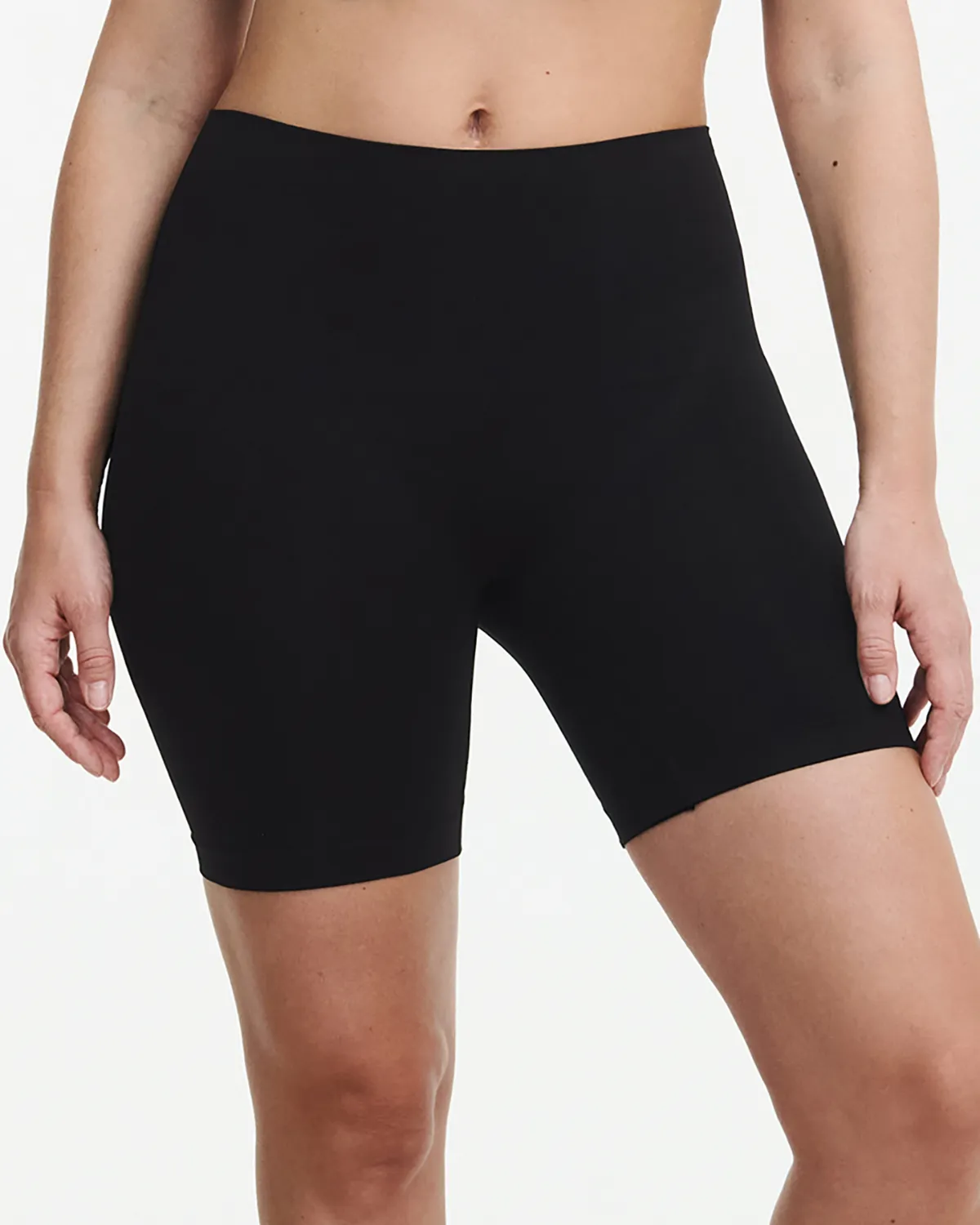 Chantelle Smooth Comfort High Waist Mid-Thigh Light Shaping Short - 10U40