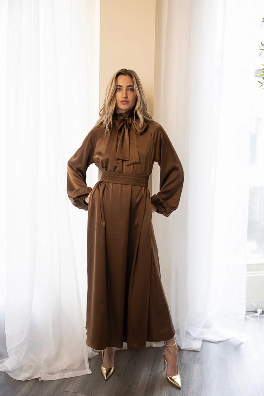 Chloe Satin Dress Active Outfit