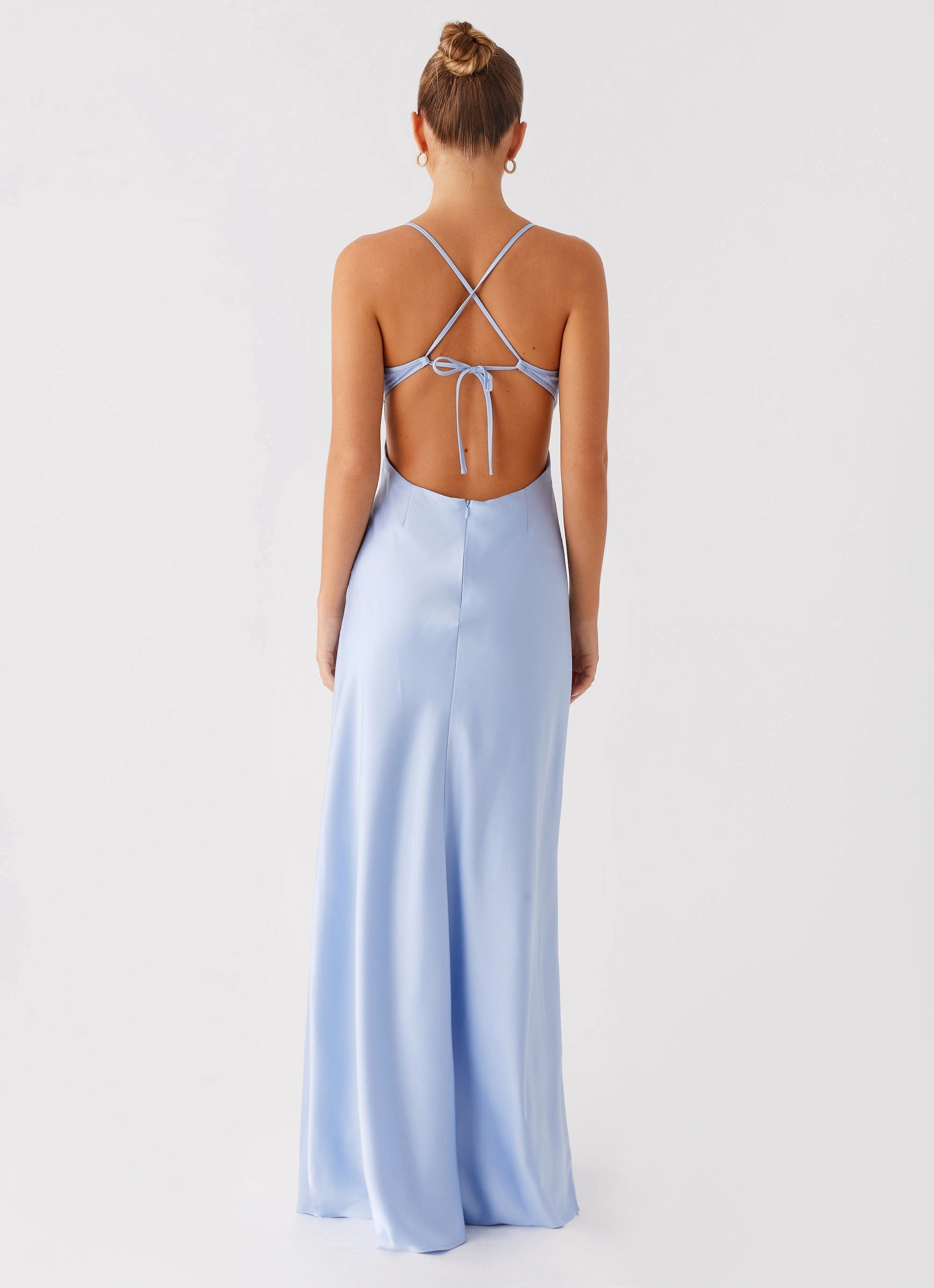 Joanie Maxi Dress - Blue Daytime Look Modern and Stylish