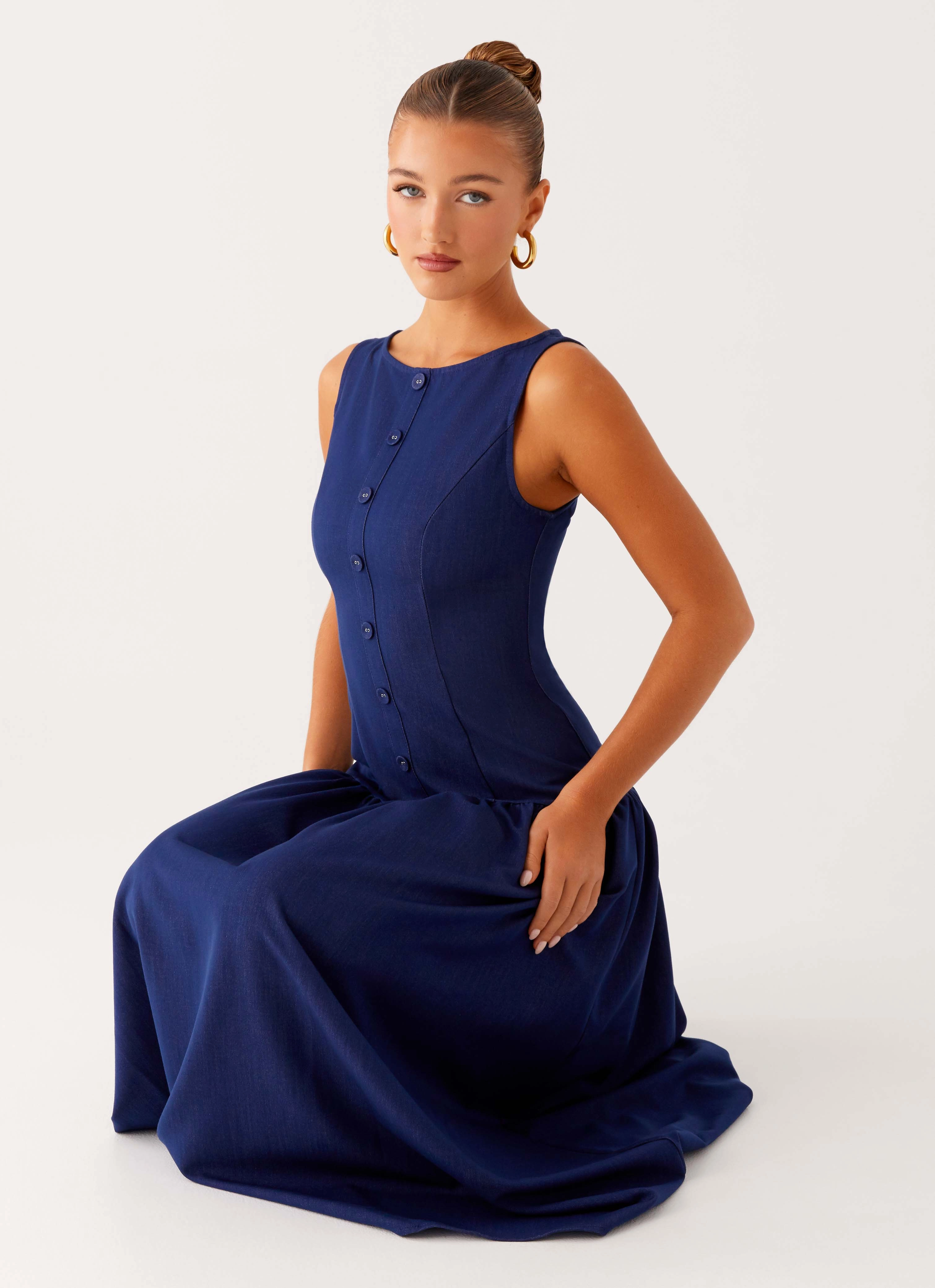 Hayes Denim Midi Dress - Indigo Cozy Mood solo wear