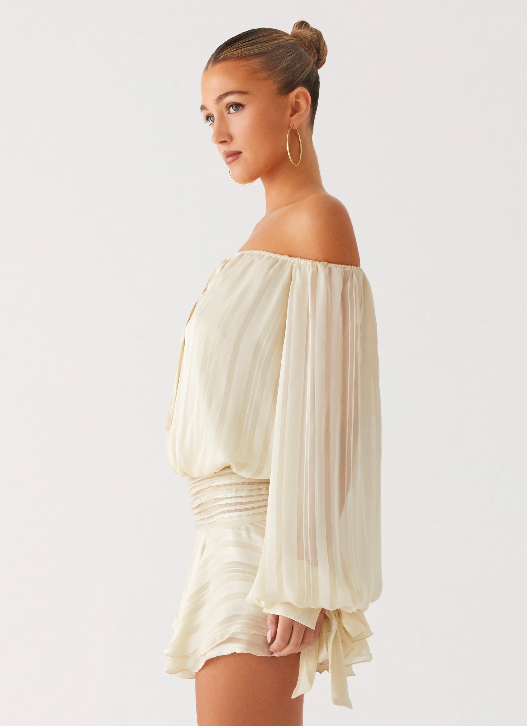 Eira Balloon Sleeve Mini Dress - Ivory Relaxed-fit Sweetheart Cut