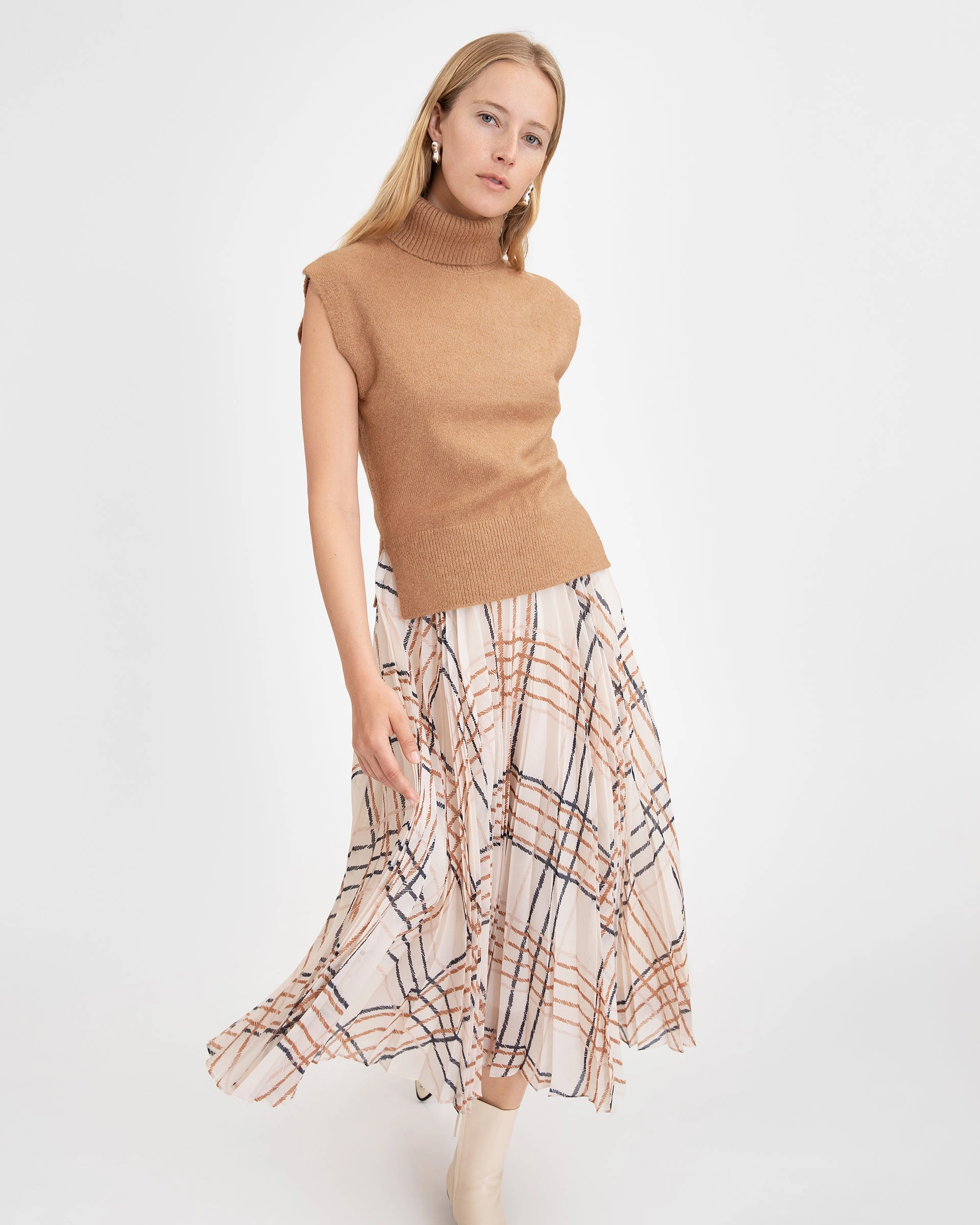 Angelica Skirt Minimalist Waist