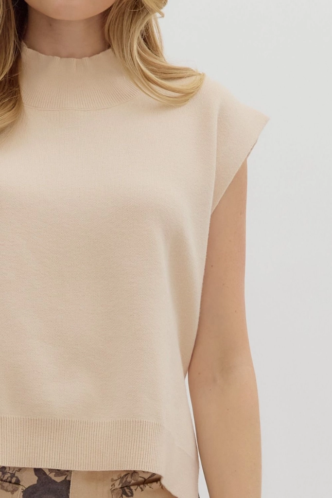 FadeResistant Cleo Sleeveless Mock Neck Sweater in Oatmeal