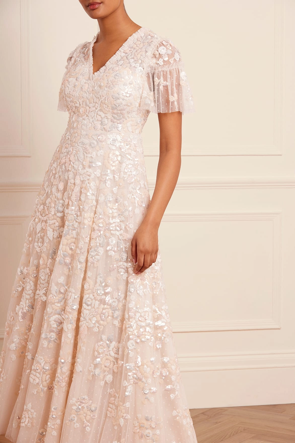 Sequin Paradise Short Sleeve Gown Textured Surface AdjustableStraps