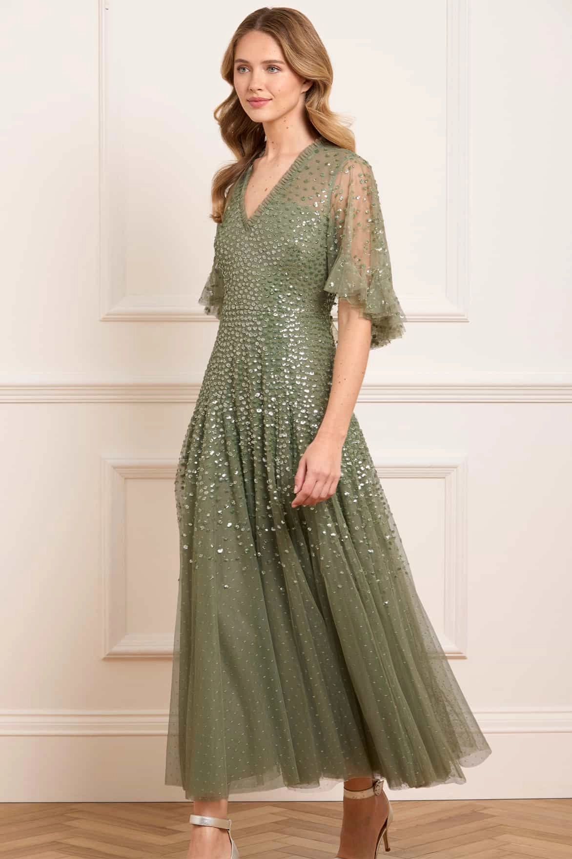 Layering Fit Dappled Sequin Cape Ankle Gown