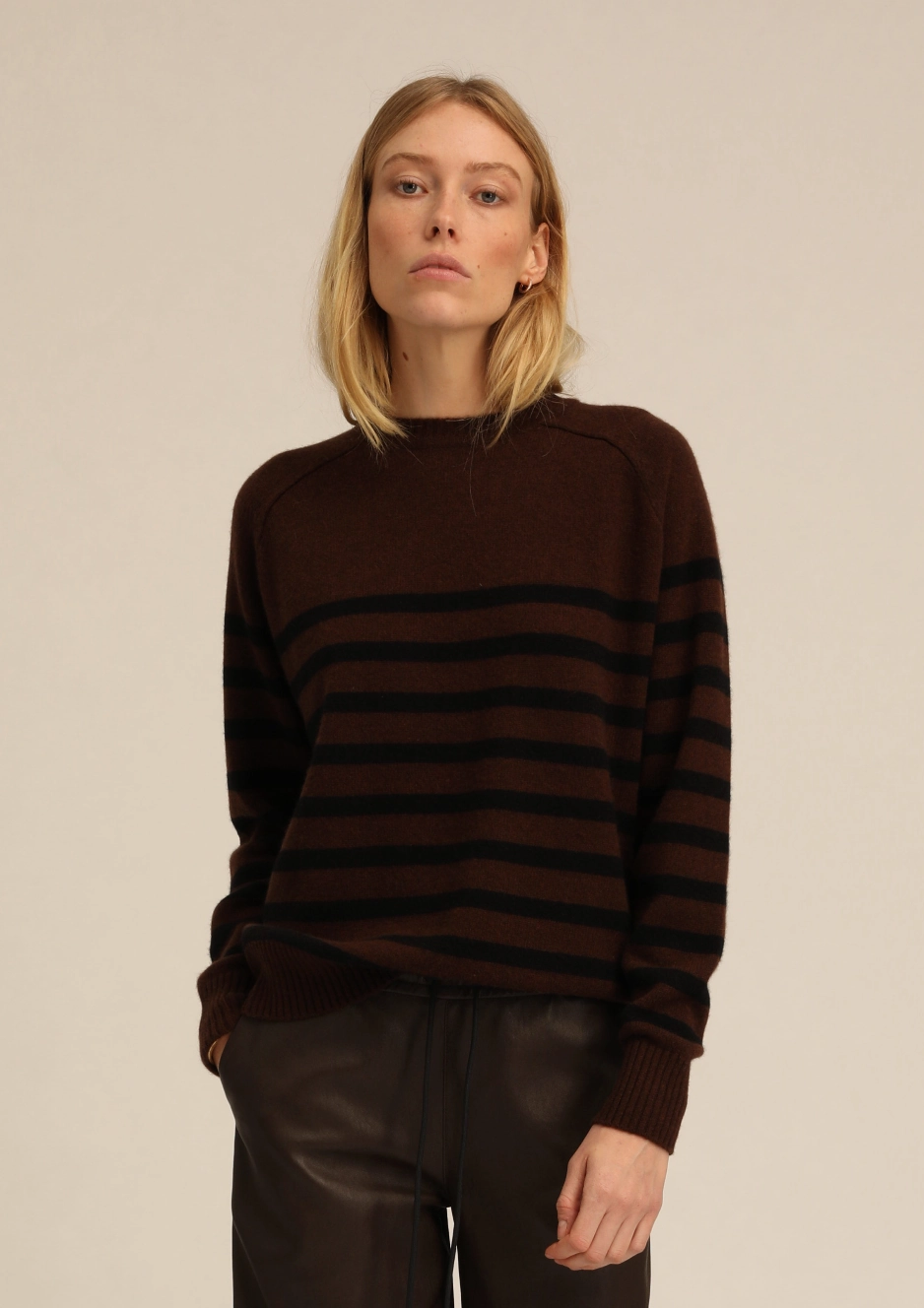 DurableZipper HighStretchElastic Americano Striped Cashmere Crewneck