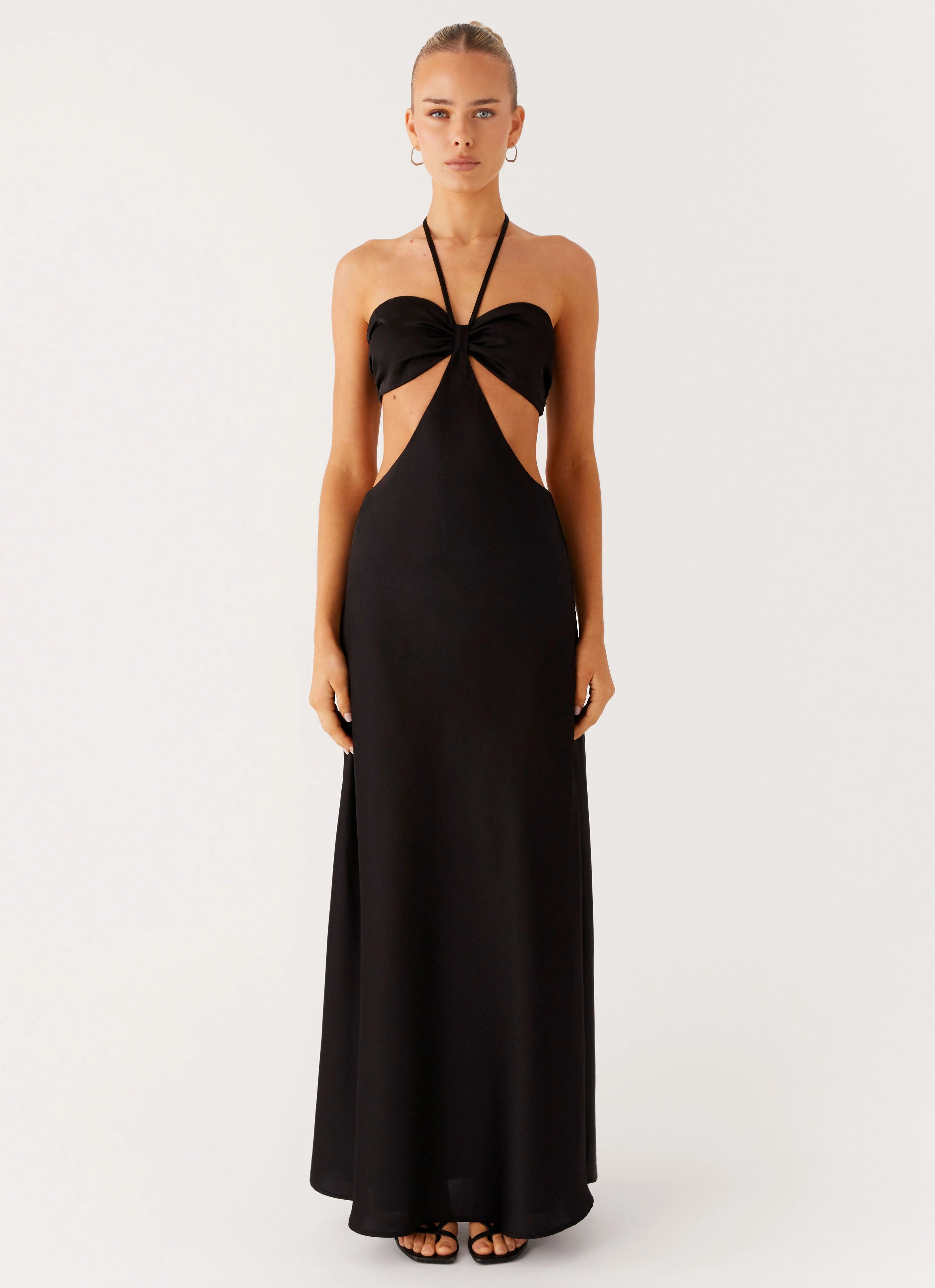 Sweetheart Cut Out Maxi Dress - Black Bright-colored piece Fluid movement