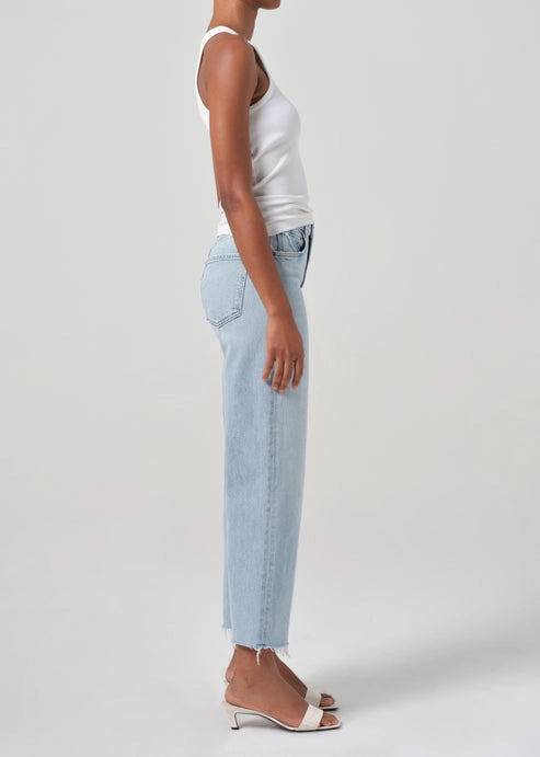 Motion Ease Breathable fabric technology Ren Jean in Beam